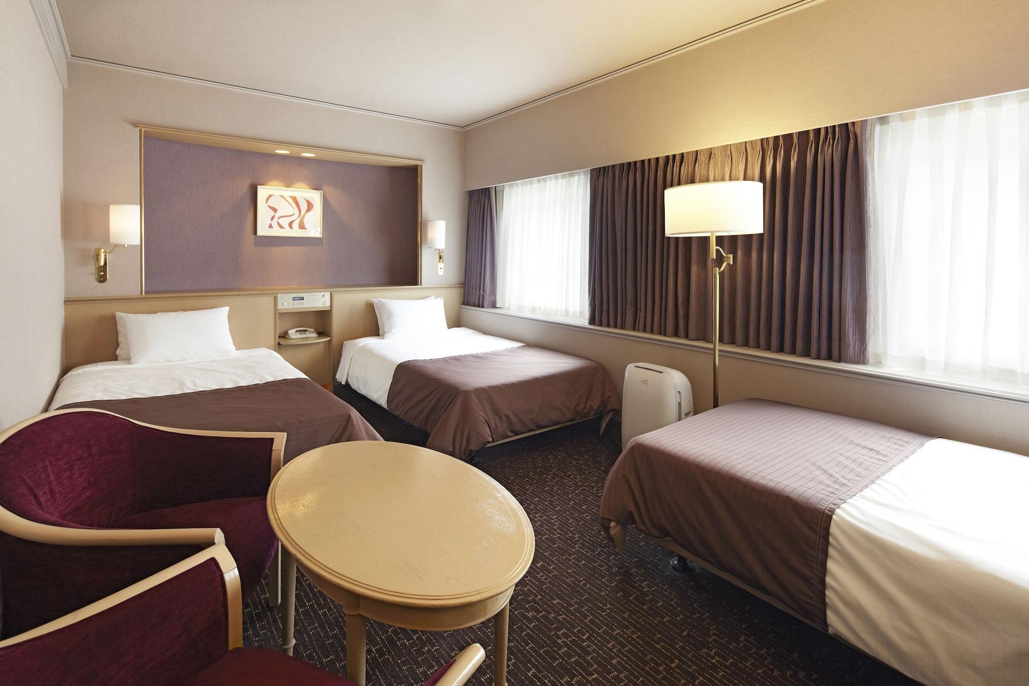 Hotel New Hankyu 4*