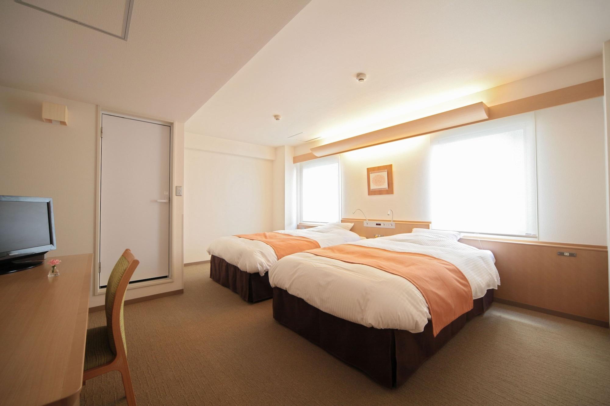 Shin-osaka Station Hotel 4*