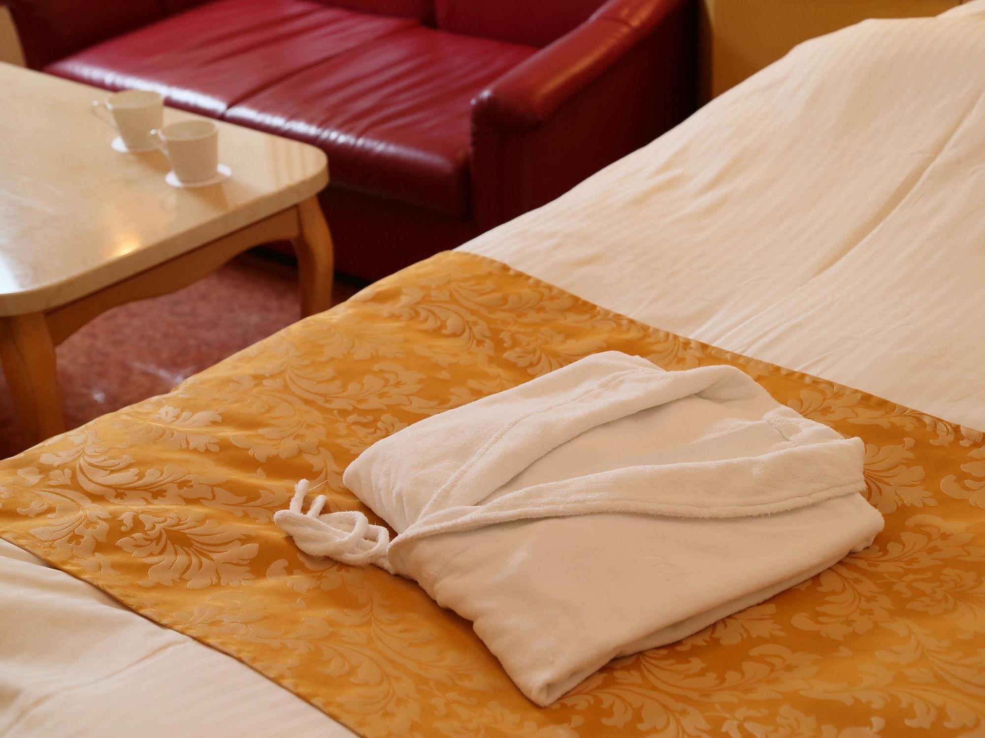 Fine Garden Juso (adults Only) Hotel 3*