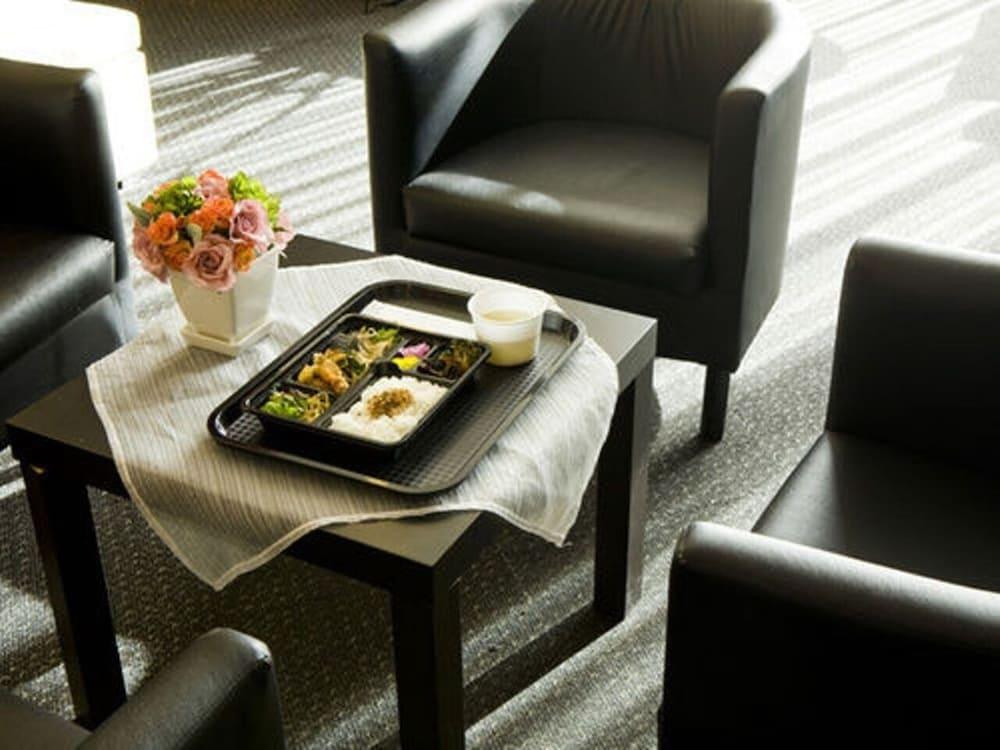Hillarys Hotel Osaka
