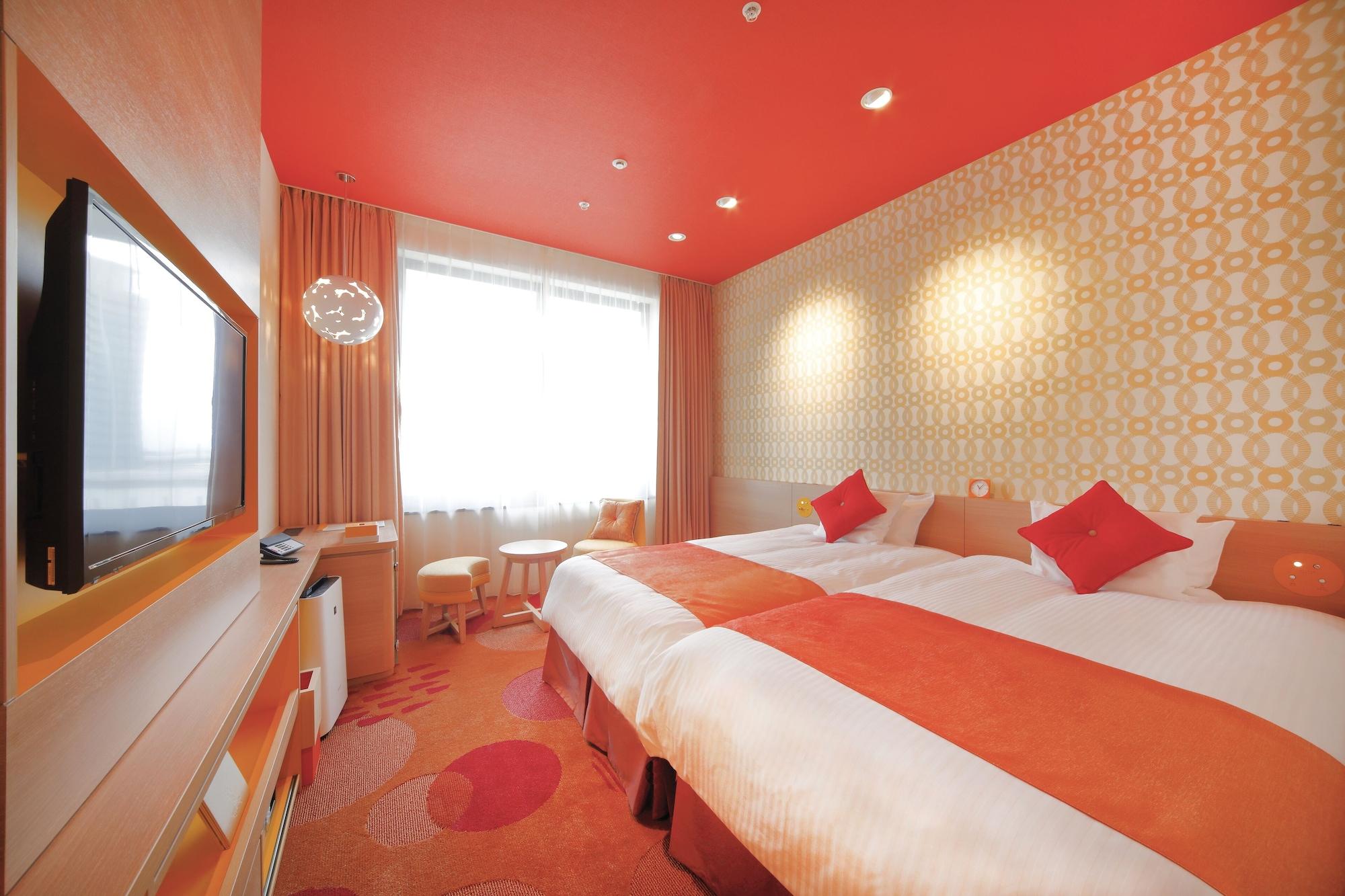Universal Port Hotel