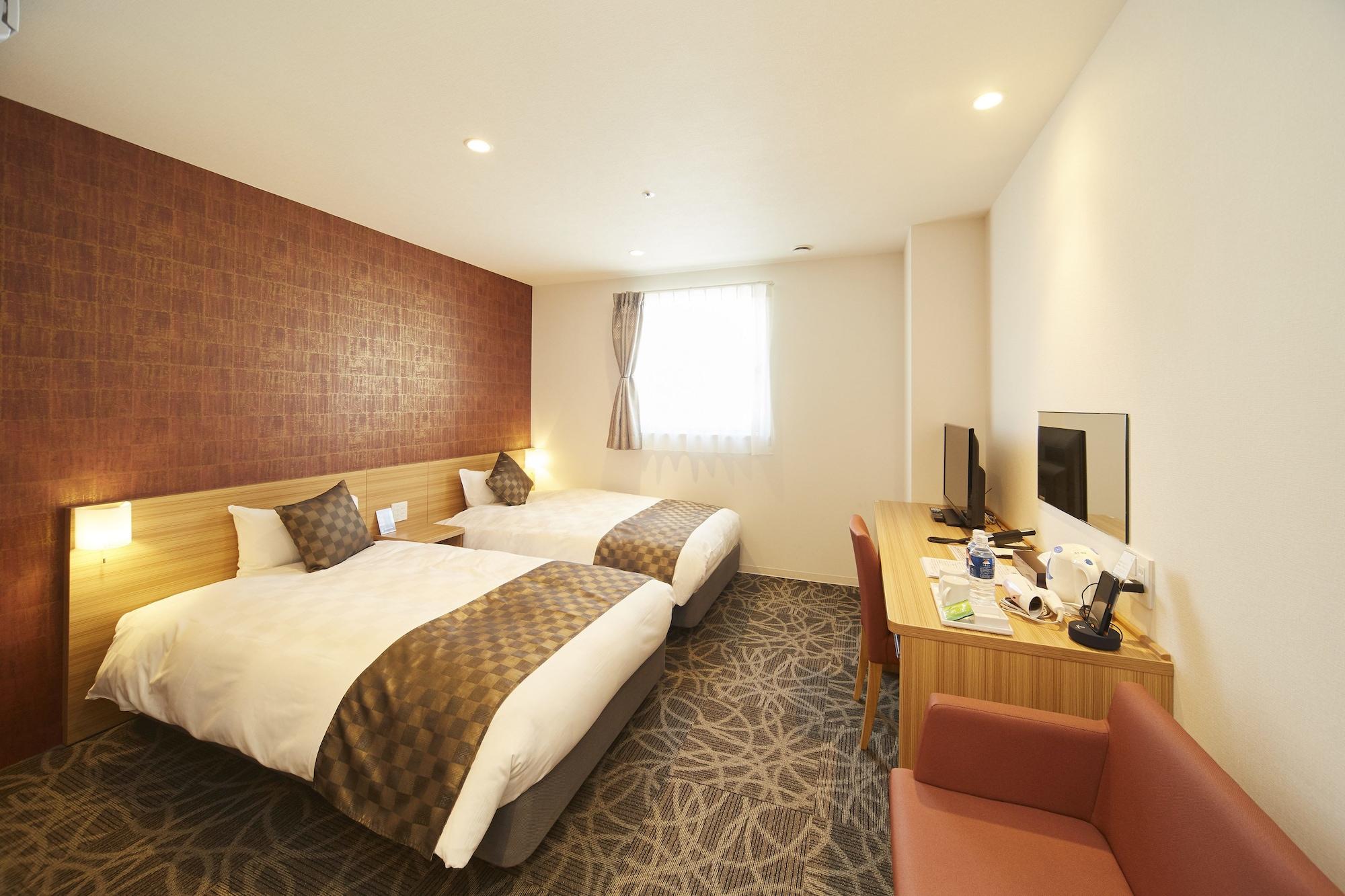 Sakura Garden Hotel 3*