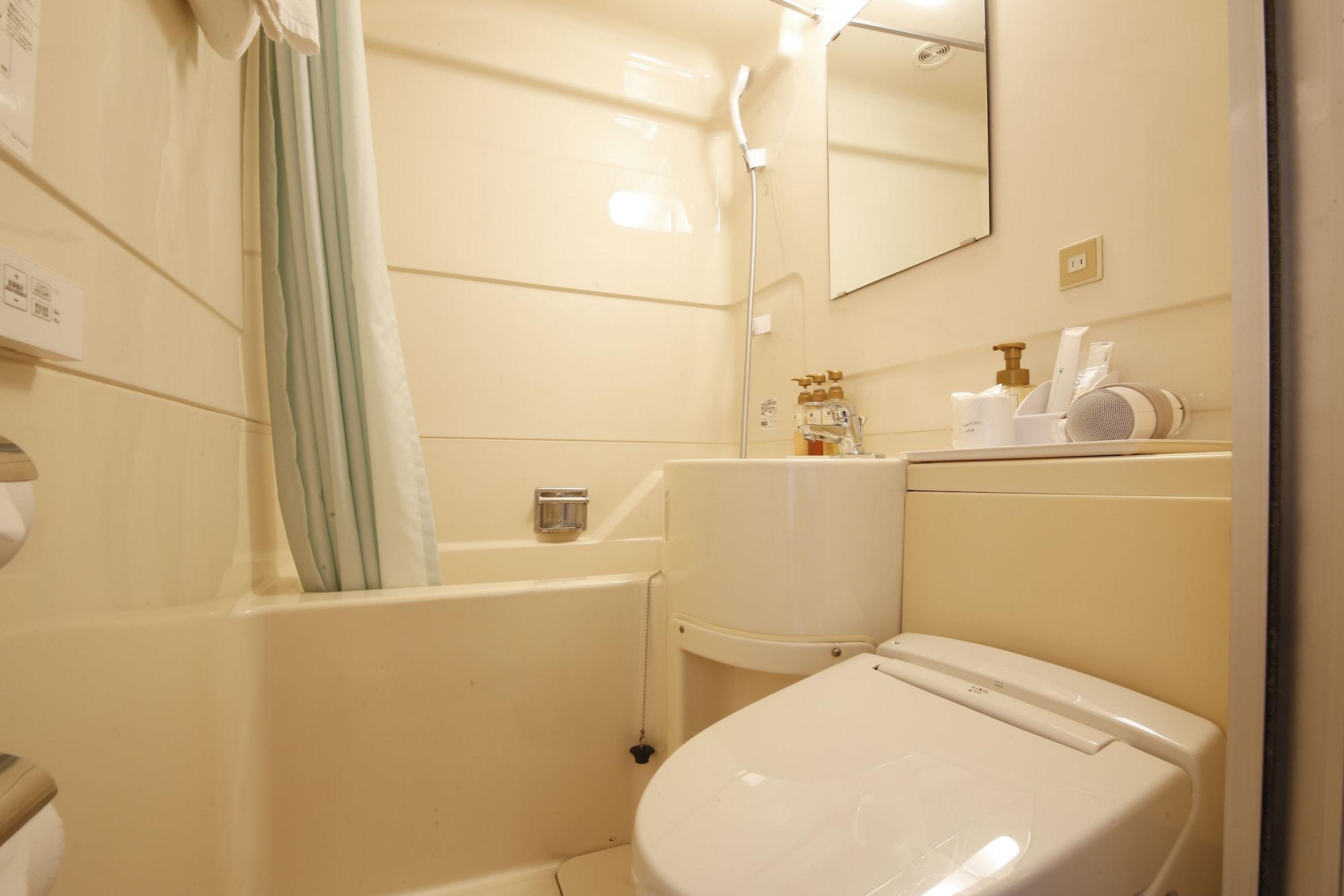 Hotel Shin-osaka Sunny Stone Osaka