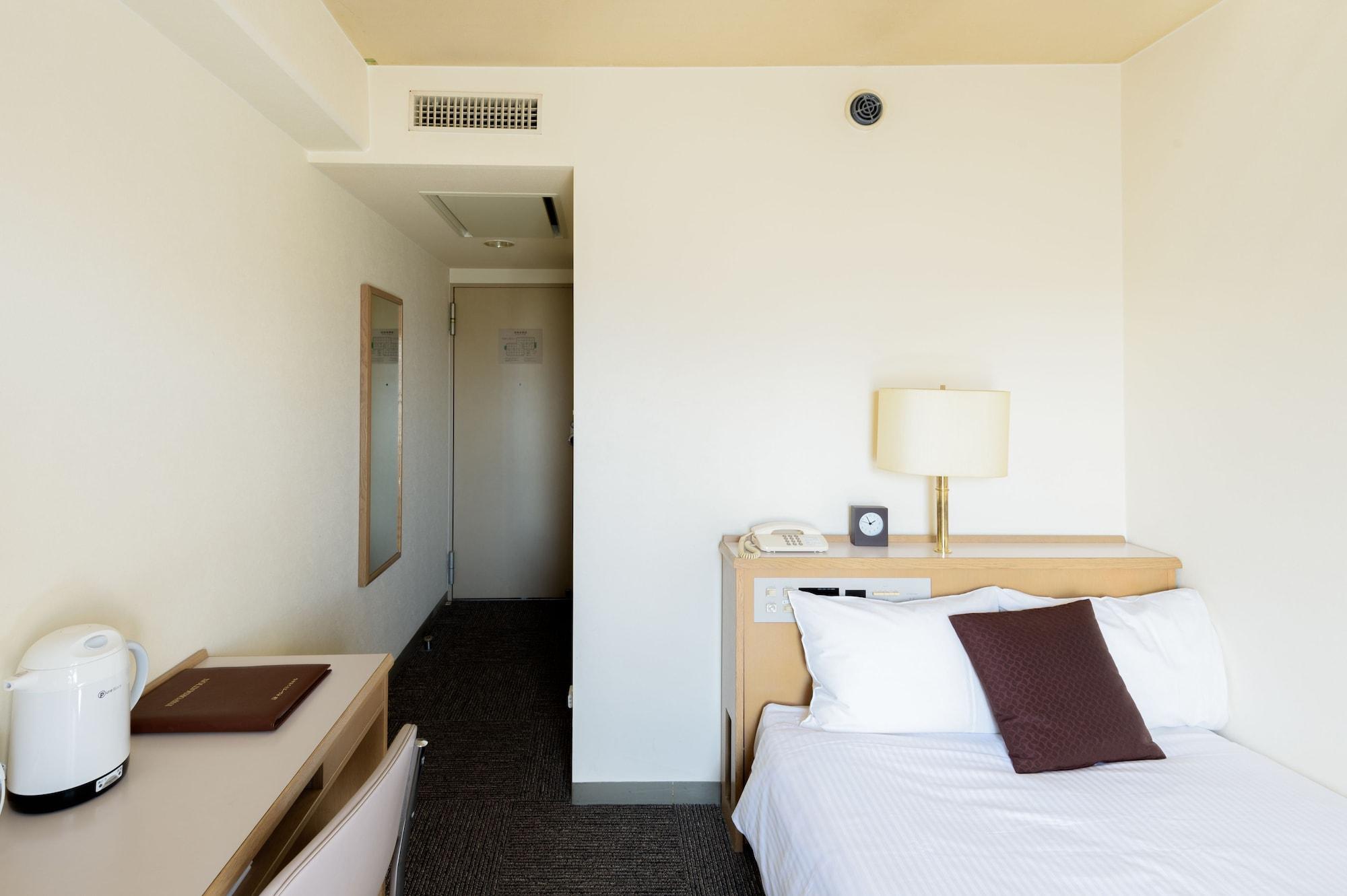 Hotel Shin-osaka Sunny Stone 3*