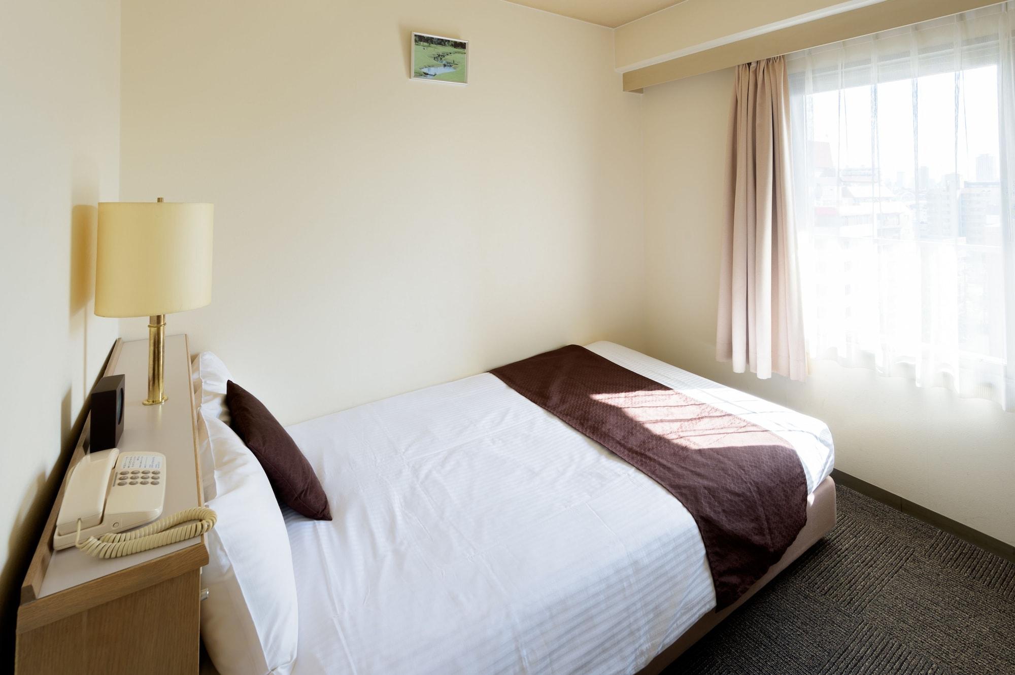 Hotel Shin-osaka Sunny Stone