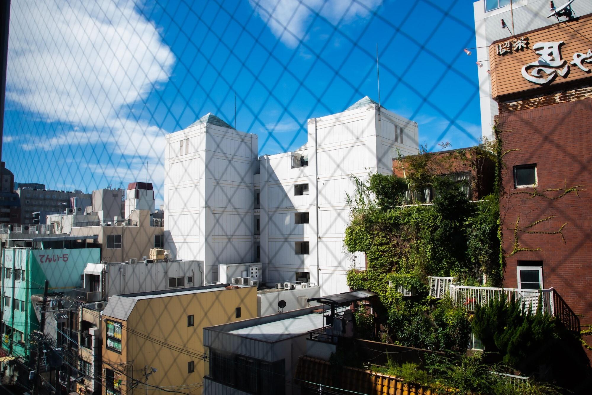 Hotel Quintessa Shinsaibashi Comic & Books Osaka