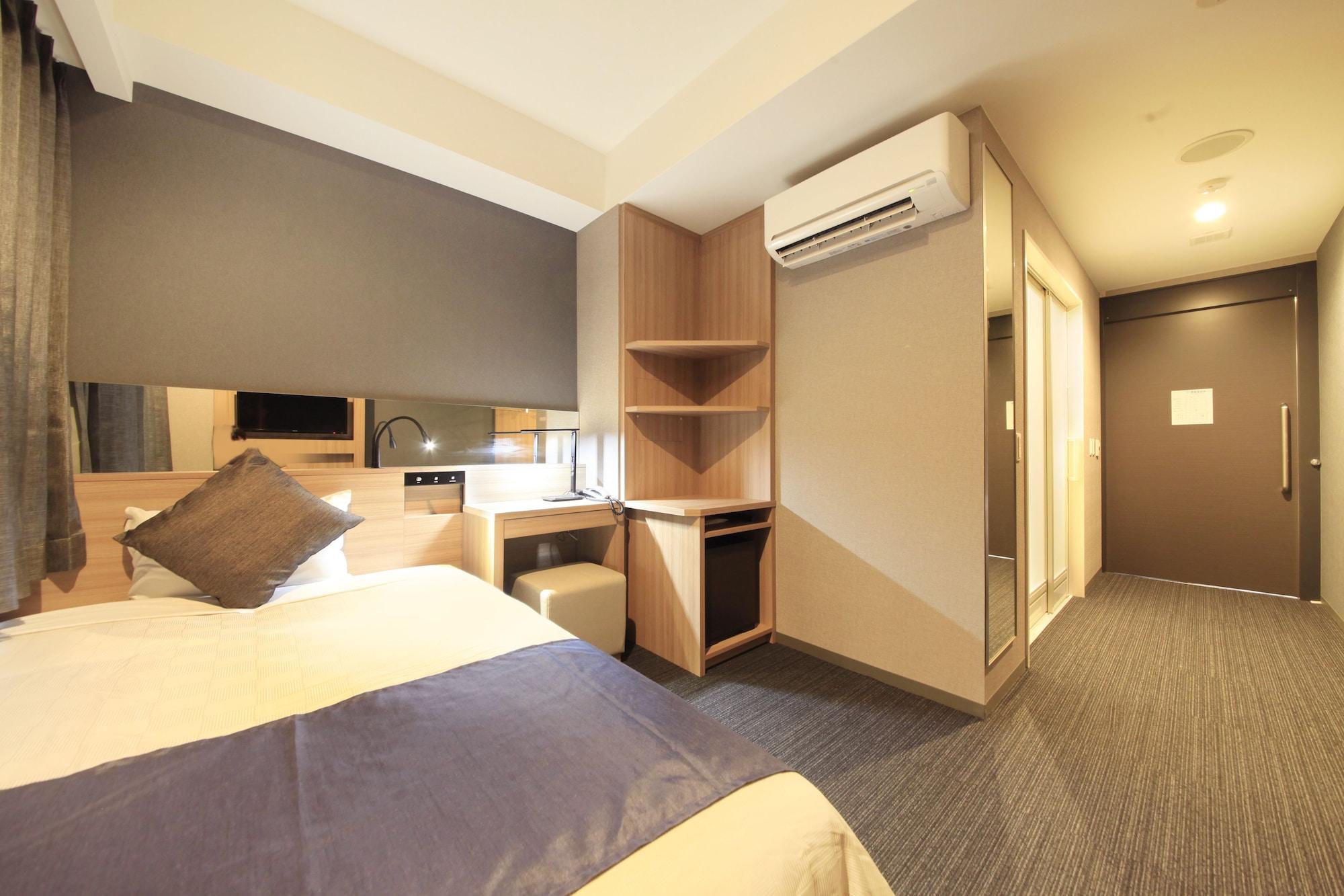 Hotel Quintessa Shinsaibashi Comic & Books