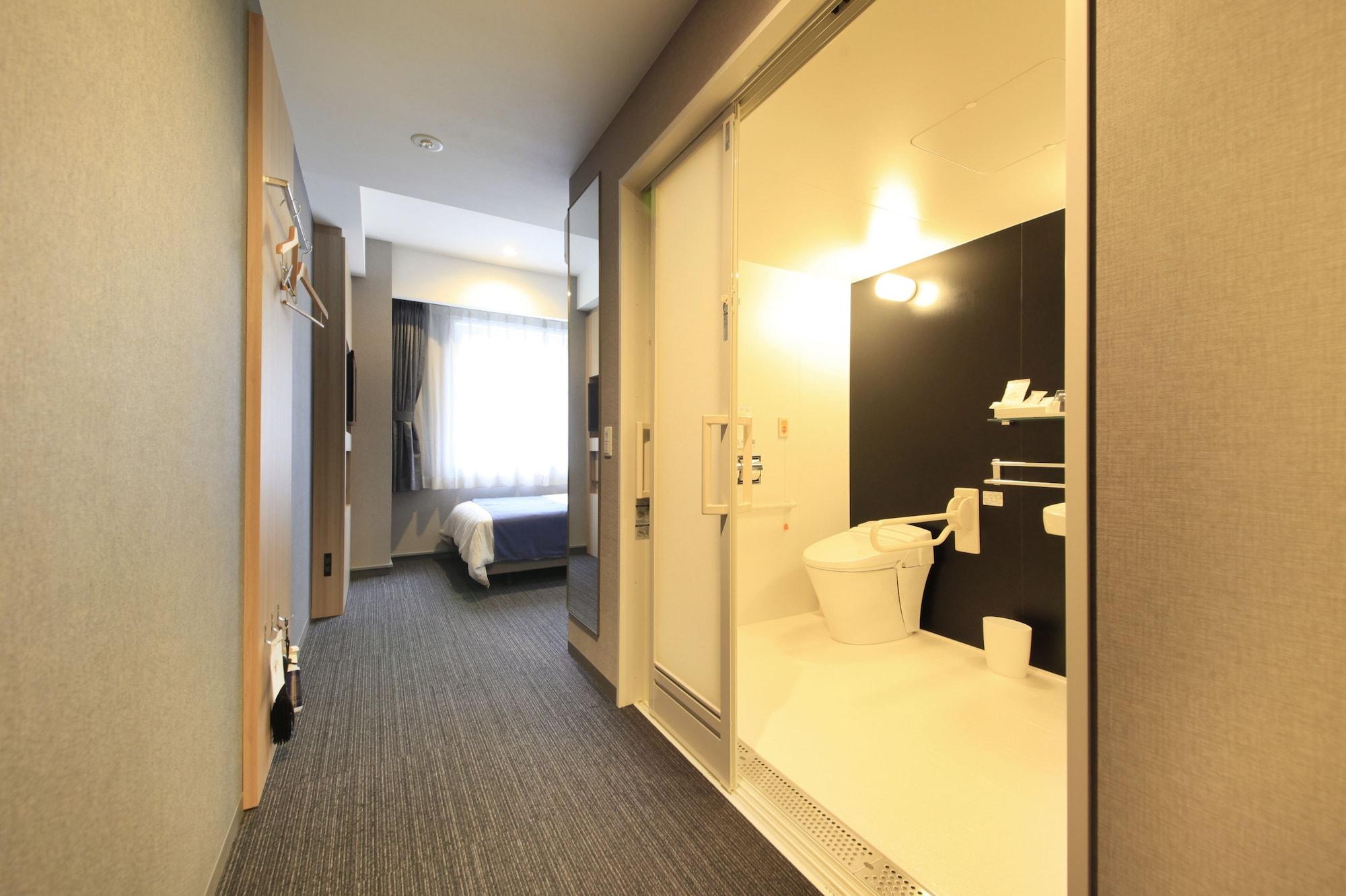 Quintessa Shinsaibashi Comic & Books Hotel 3*