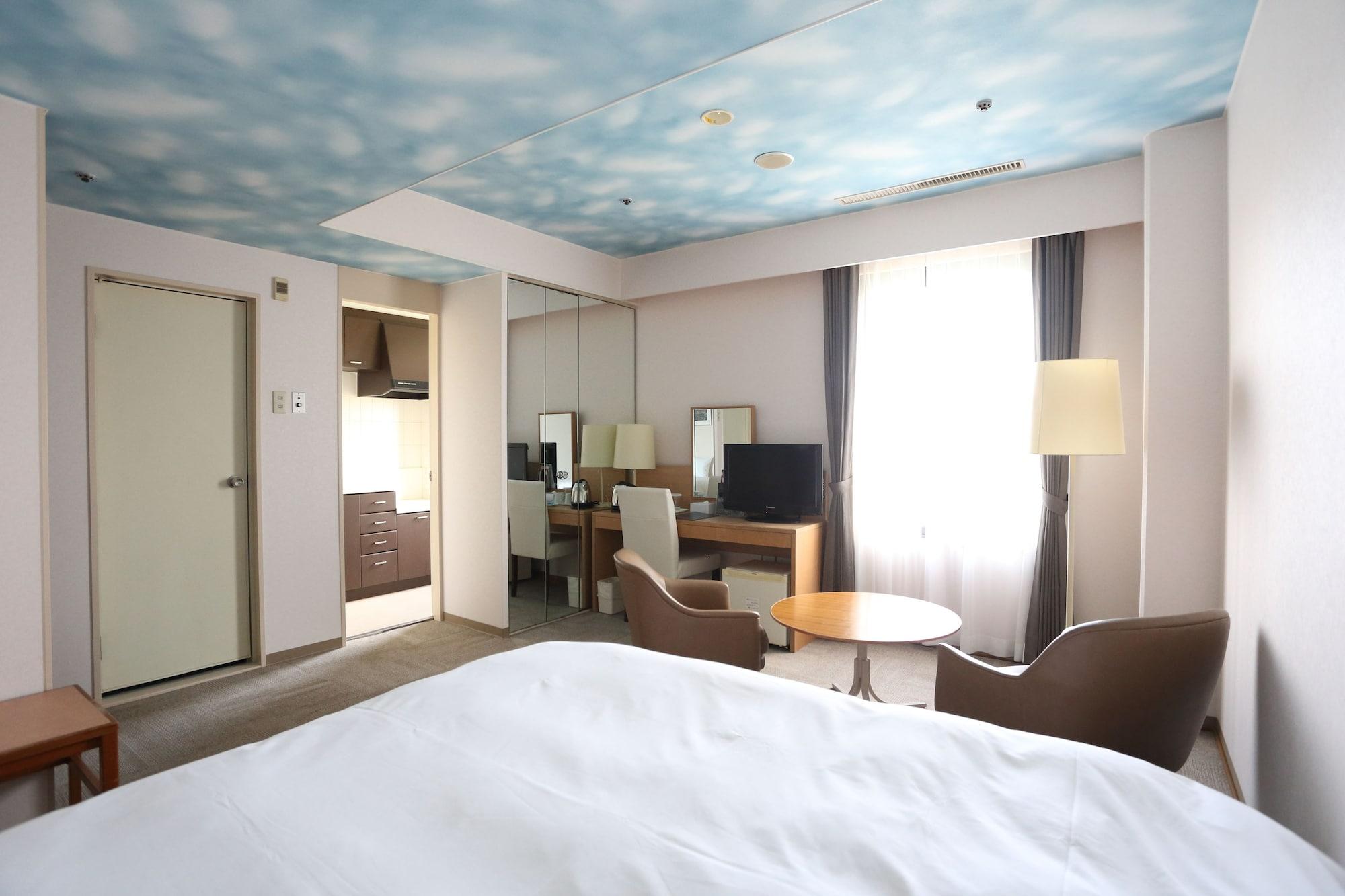 International House Hotel 3*