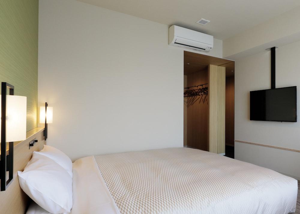 Hotel Candeo Namba 4*
