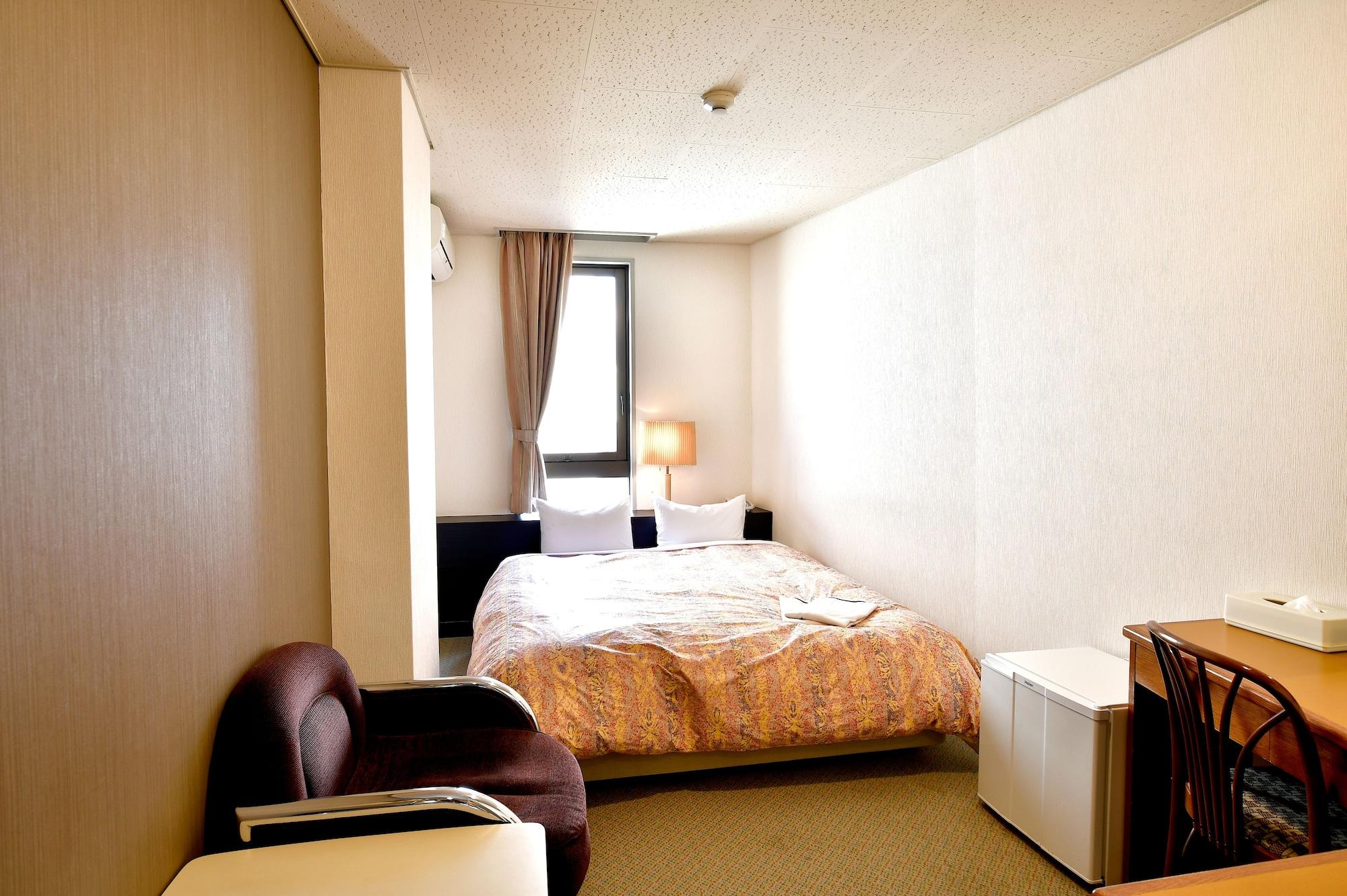Kikuei Namba Economy hotel 2*