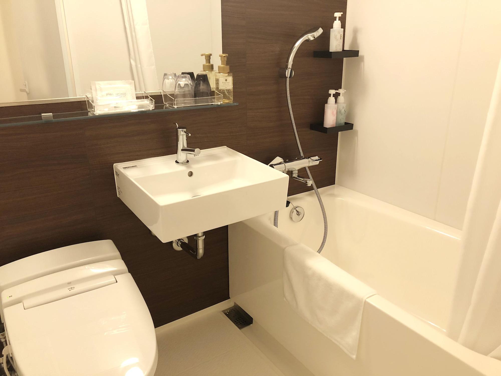 Smile Premium Hommachi Osaka