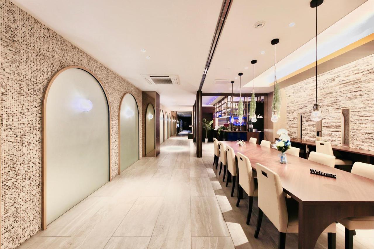 Shinsaibashi Crystal 4* Osaka