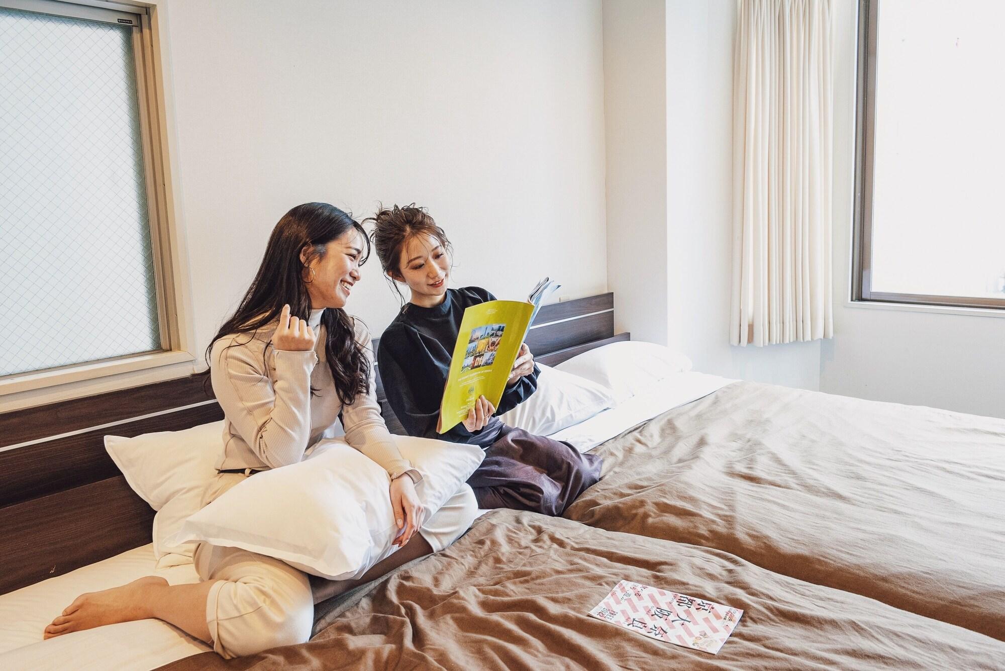 Roots Hostel Osaka
