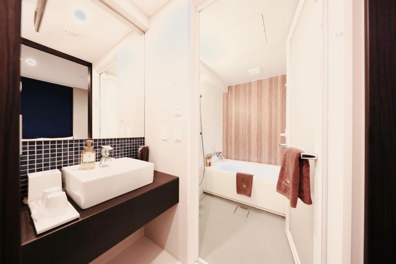Hotel Shinsaibashi Crystal