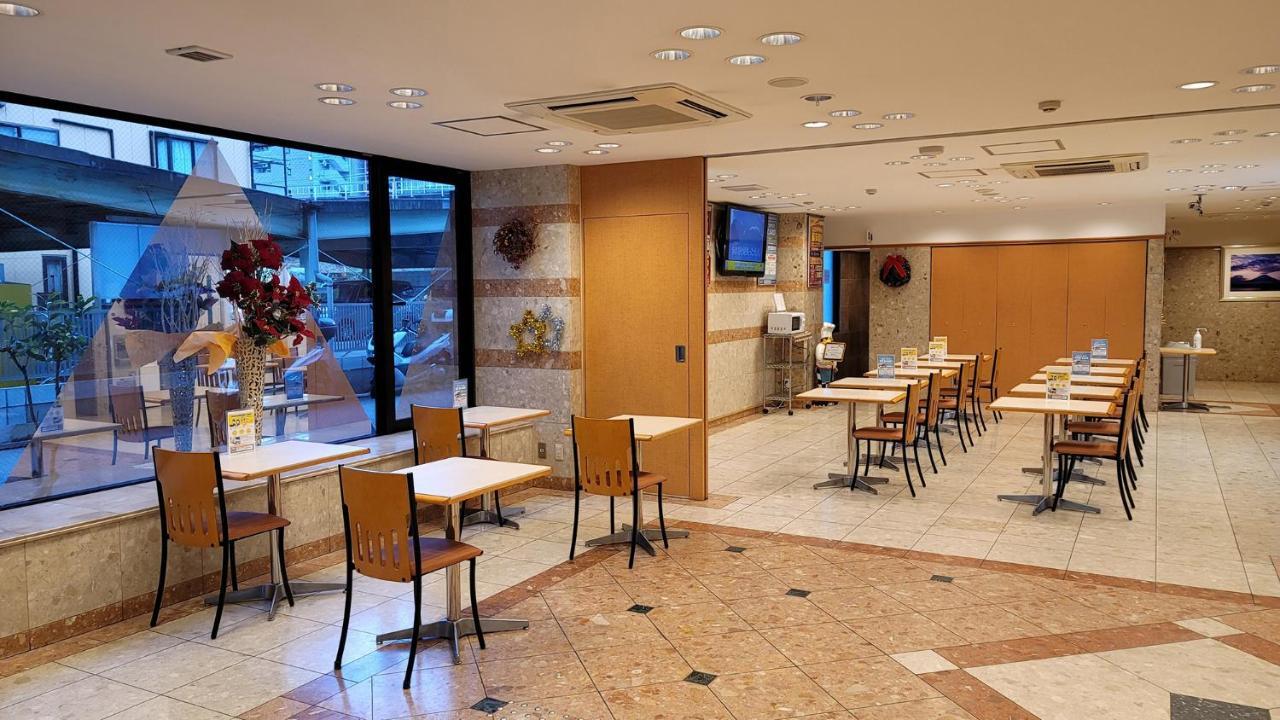 Hotel Toyoko Shin-osaka Chuo-guchi Honkan 3*