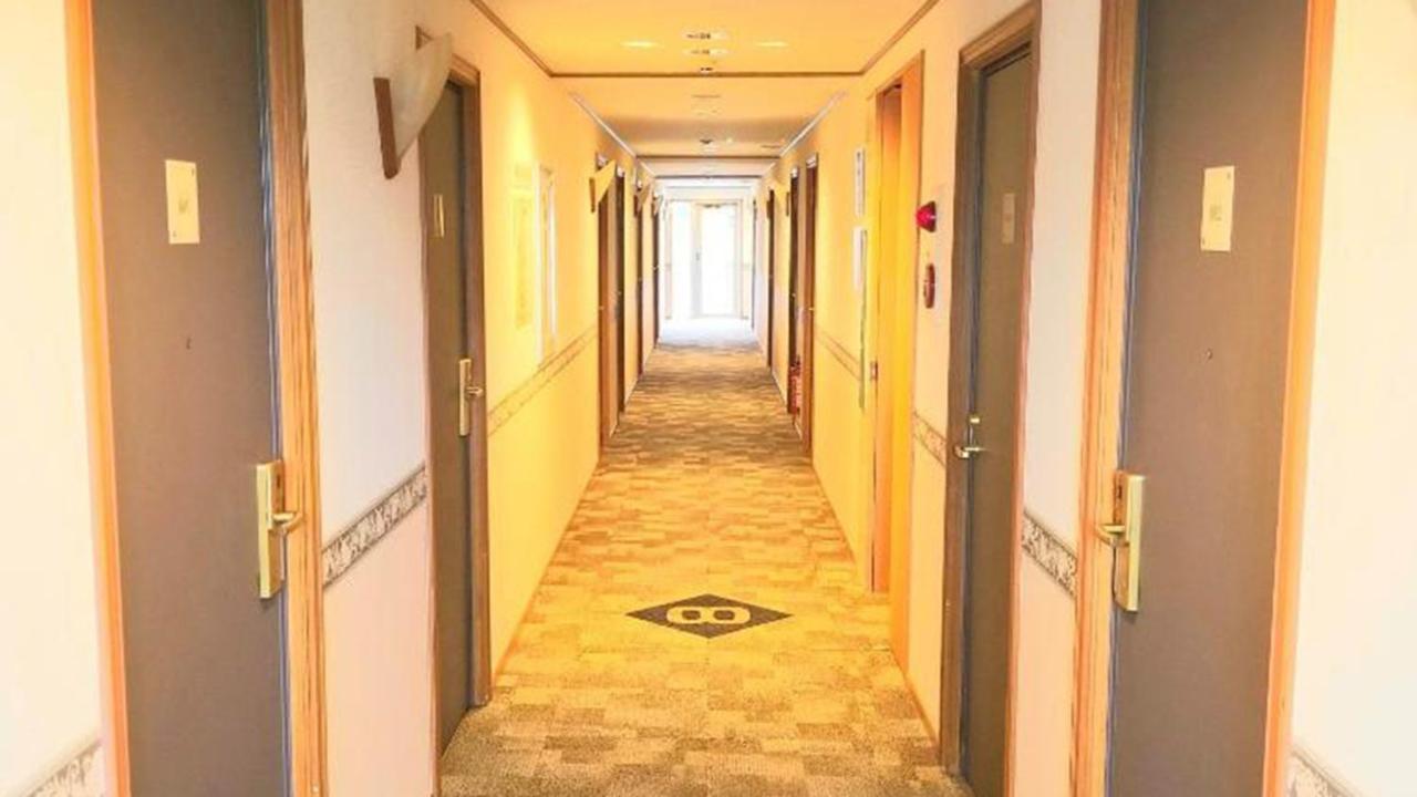 Toyoko Shin-osaka Chuo-guchi Shinkan Hotel 3*