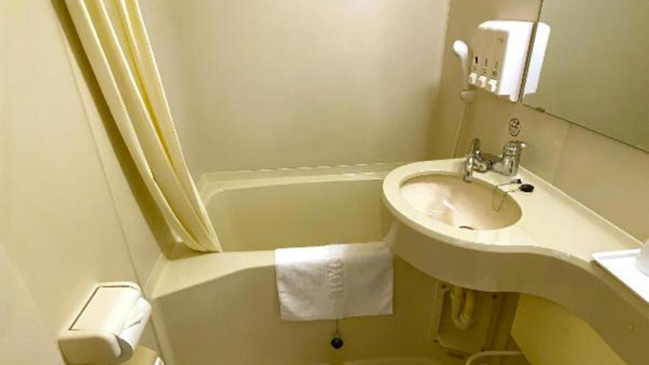 Toyoko Namba Nishi Hotel 3*