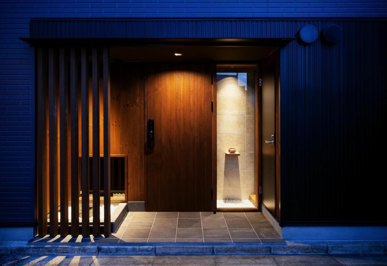 Casa de férias 古今 天下茶屋 With A Private Parking Lot And A Half Open-air Bath And Direct To Kix Osaka