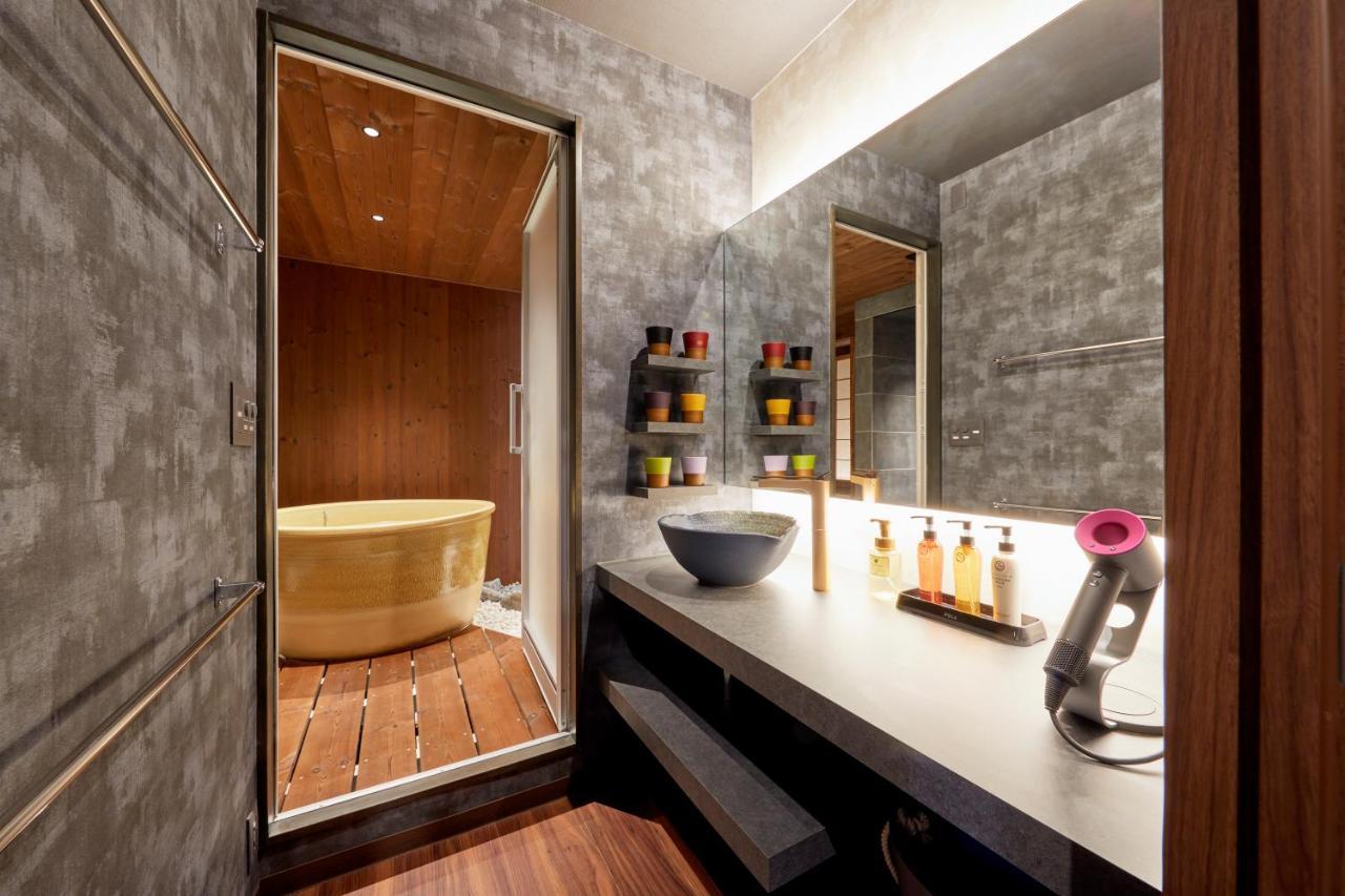 古今 天下茶屋 With A Private Parking Lot And A Half Open-air Bath And Direct To Kix Casa de férias