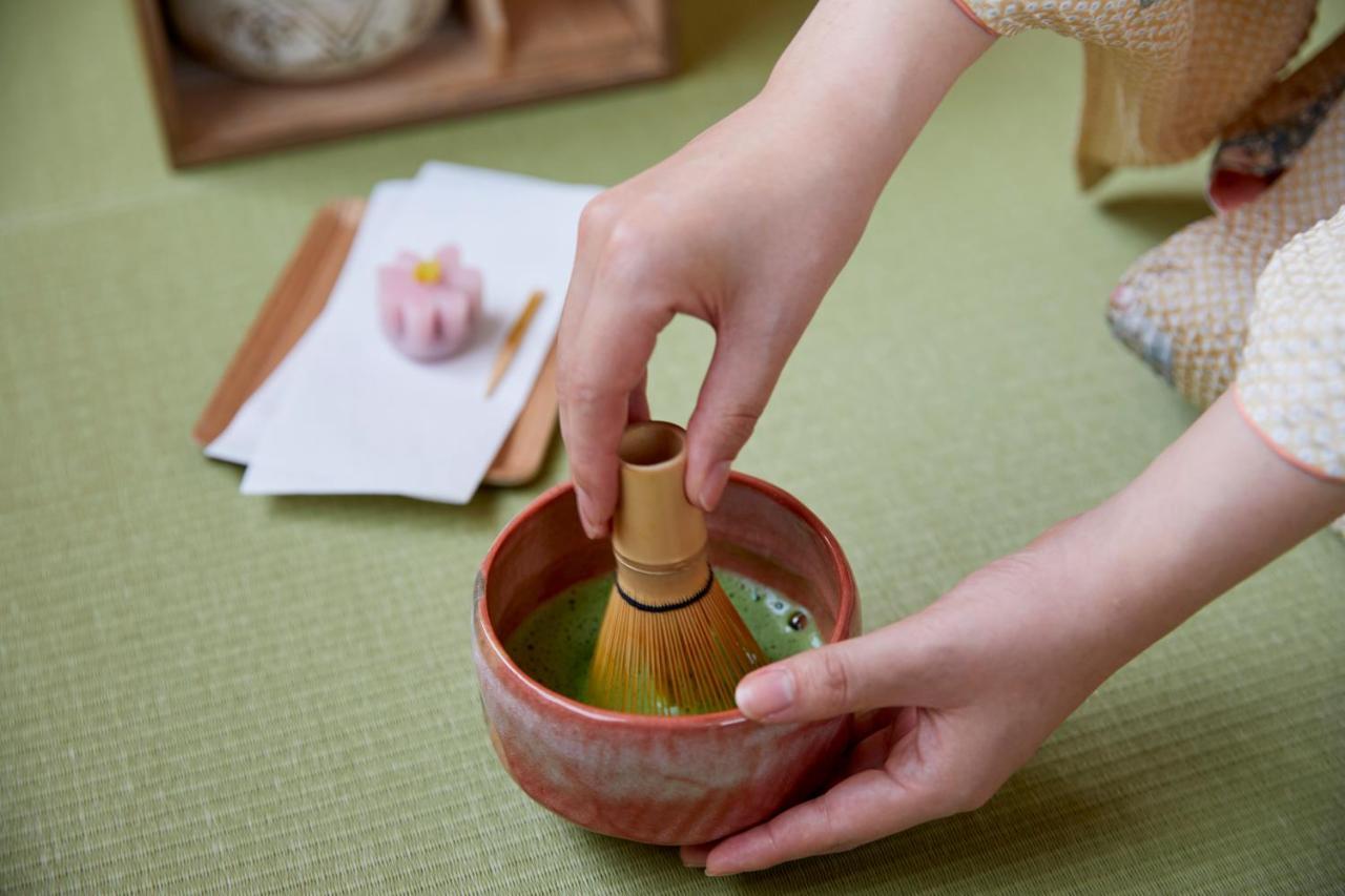 古今 天下茶屋 With A Private Parking Lot And A Half Open-air Bath And Direct To Kix Osaka