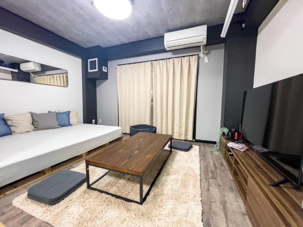 Apartment タスワンスペース難波千日前 Osaka
