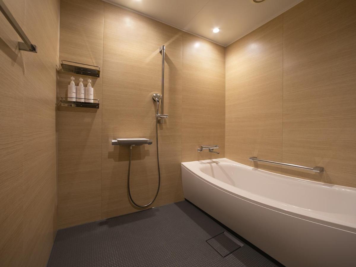 Oriental Universal 4*