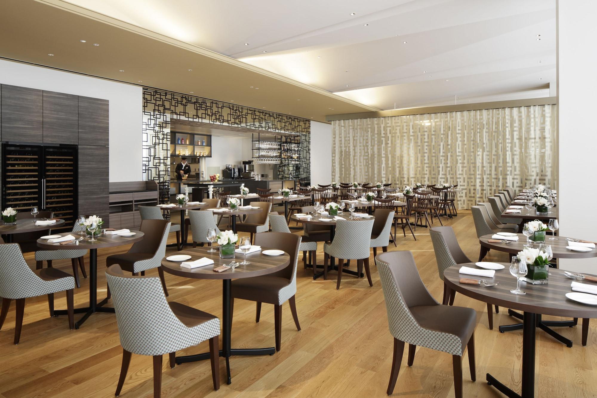 Hotel Courtyard By Marriott Shin-osaka Station