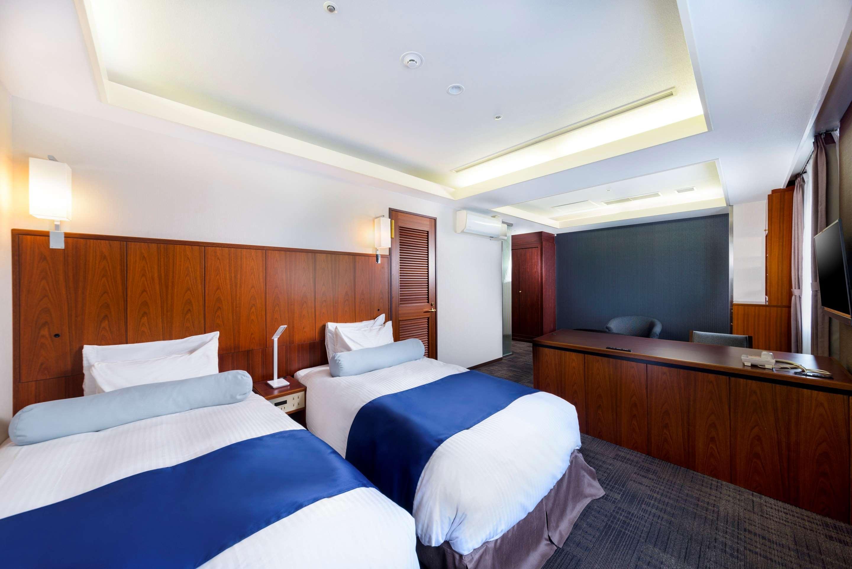 Surestay By Western Shin-osaka Hotel Osaka