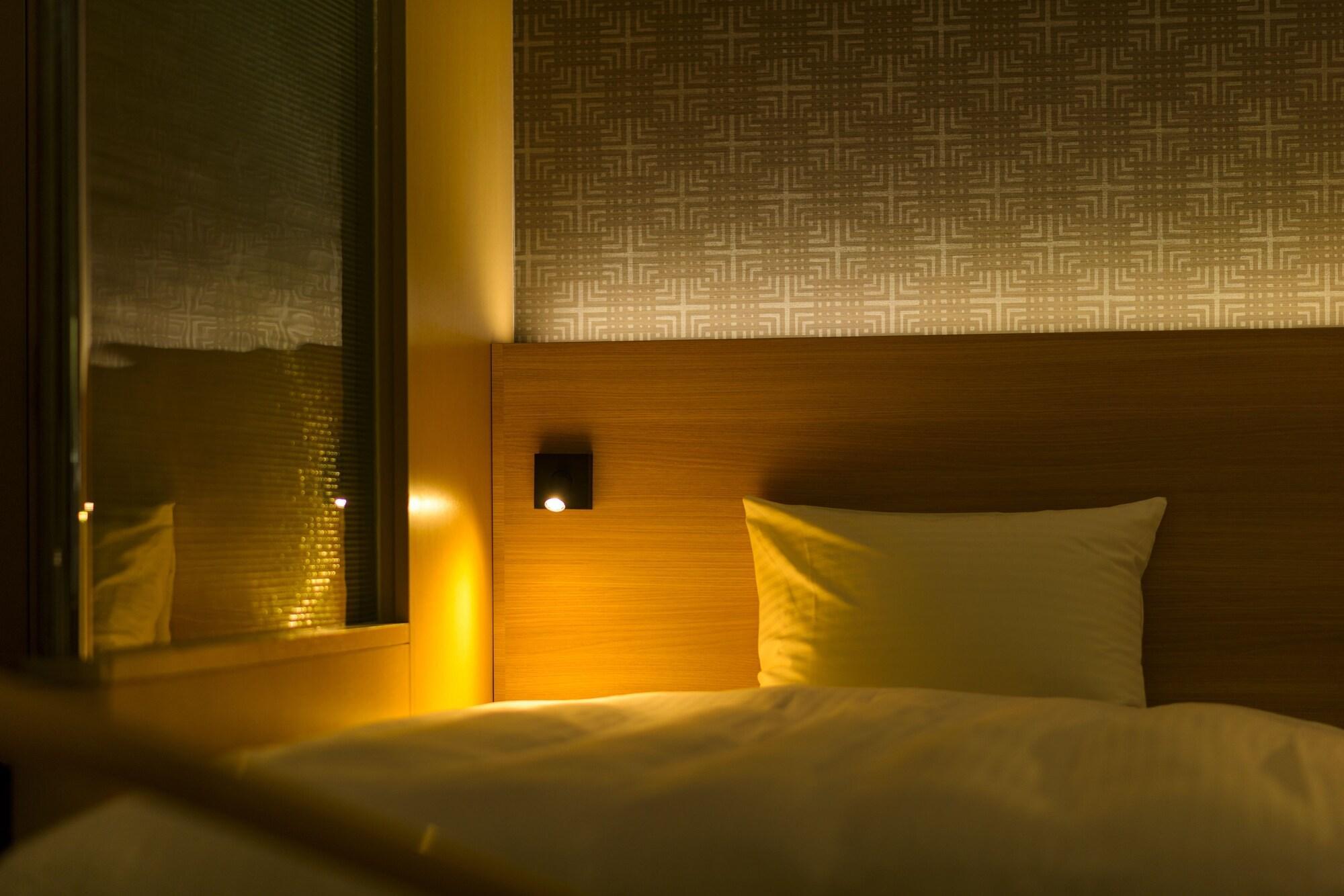 Surestay By Western Shin-osaka 3*