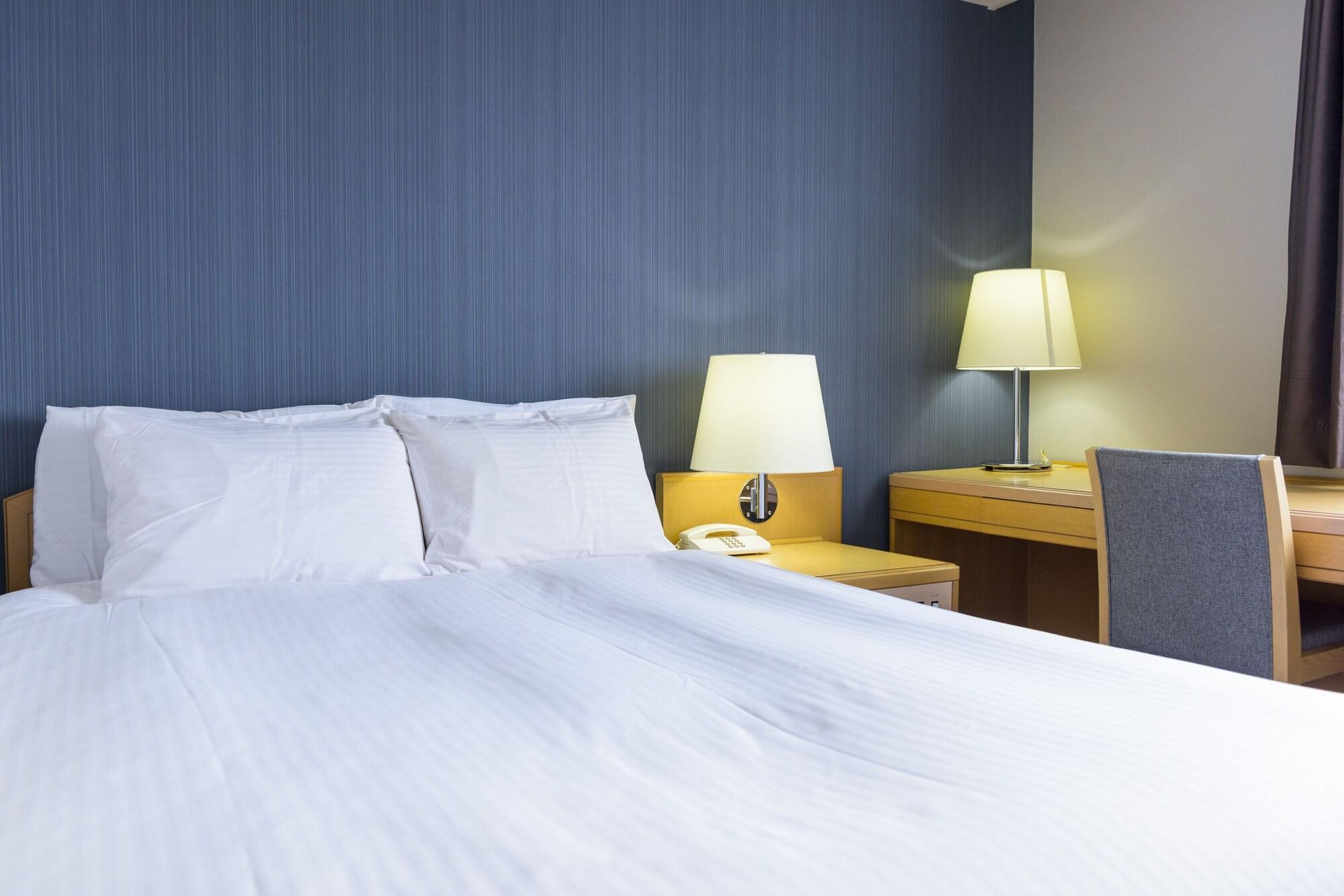 Surestay By Western Shin-osaka Hotel Osaka