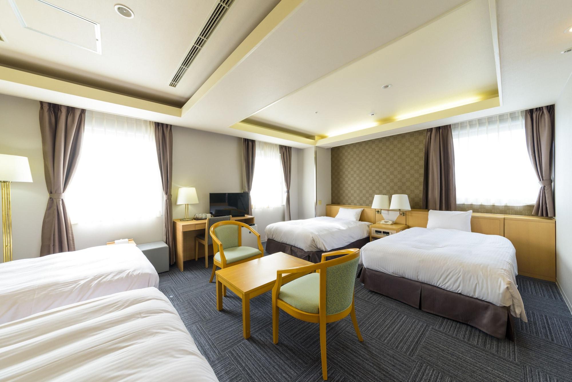 Hotel Surestay By Western Shin-osaka 3*