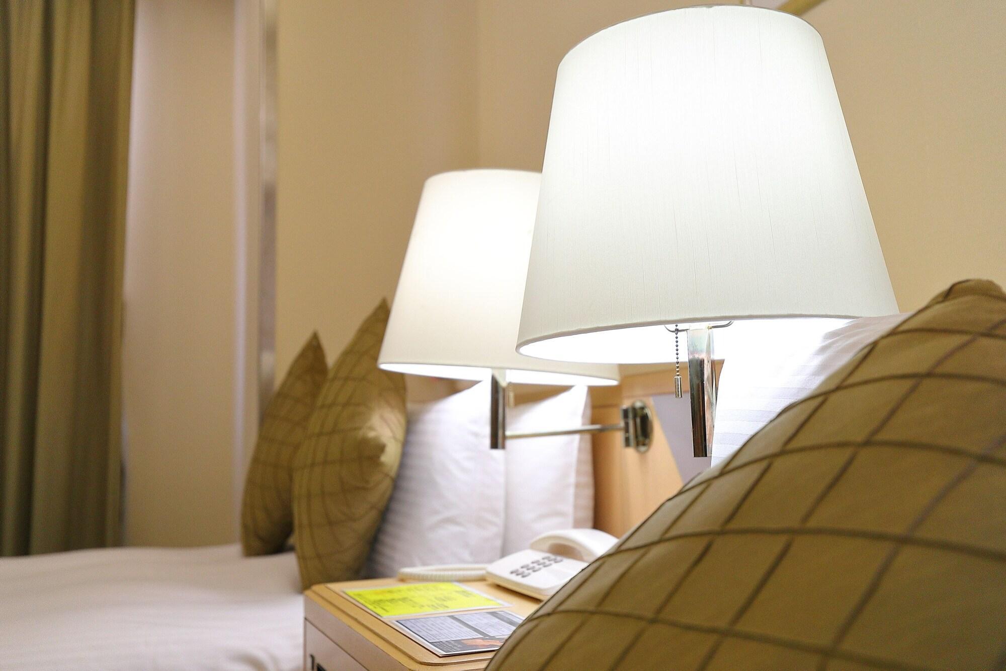Hotel Surestay By Western Shin-osaka 3*