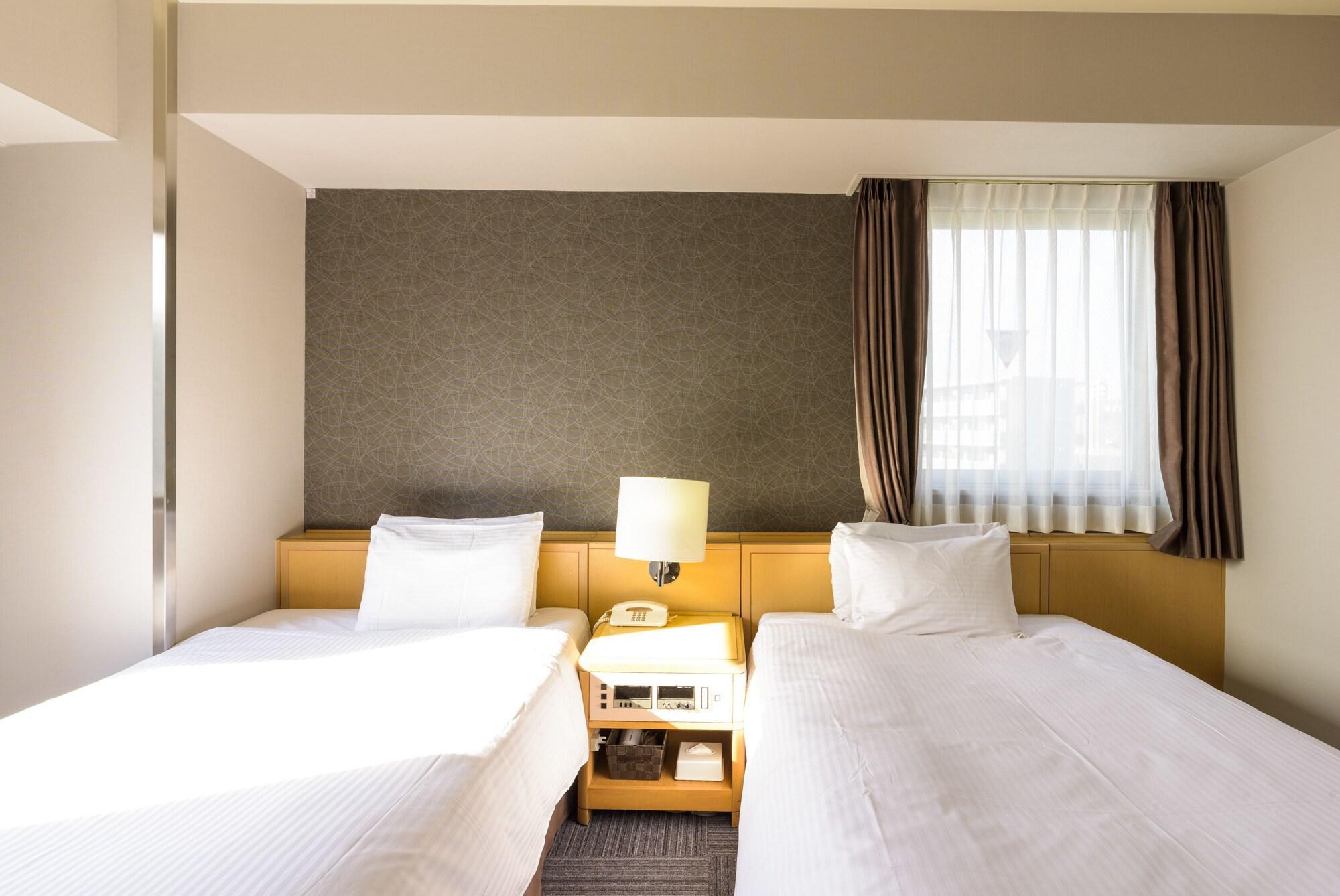 Surestay By Western Shin-osaka Hotel