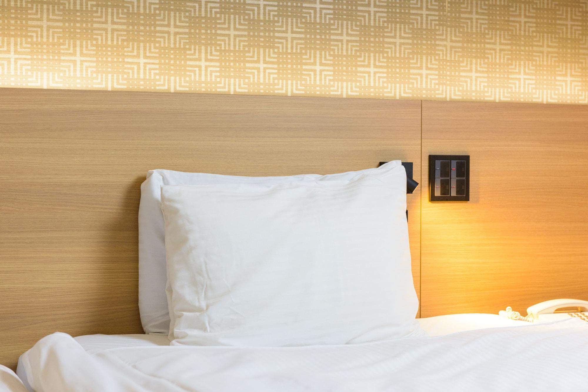 Surestay By Western Shin-osaka