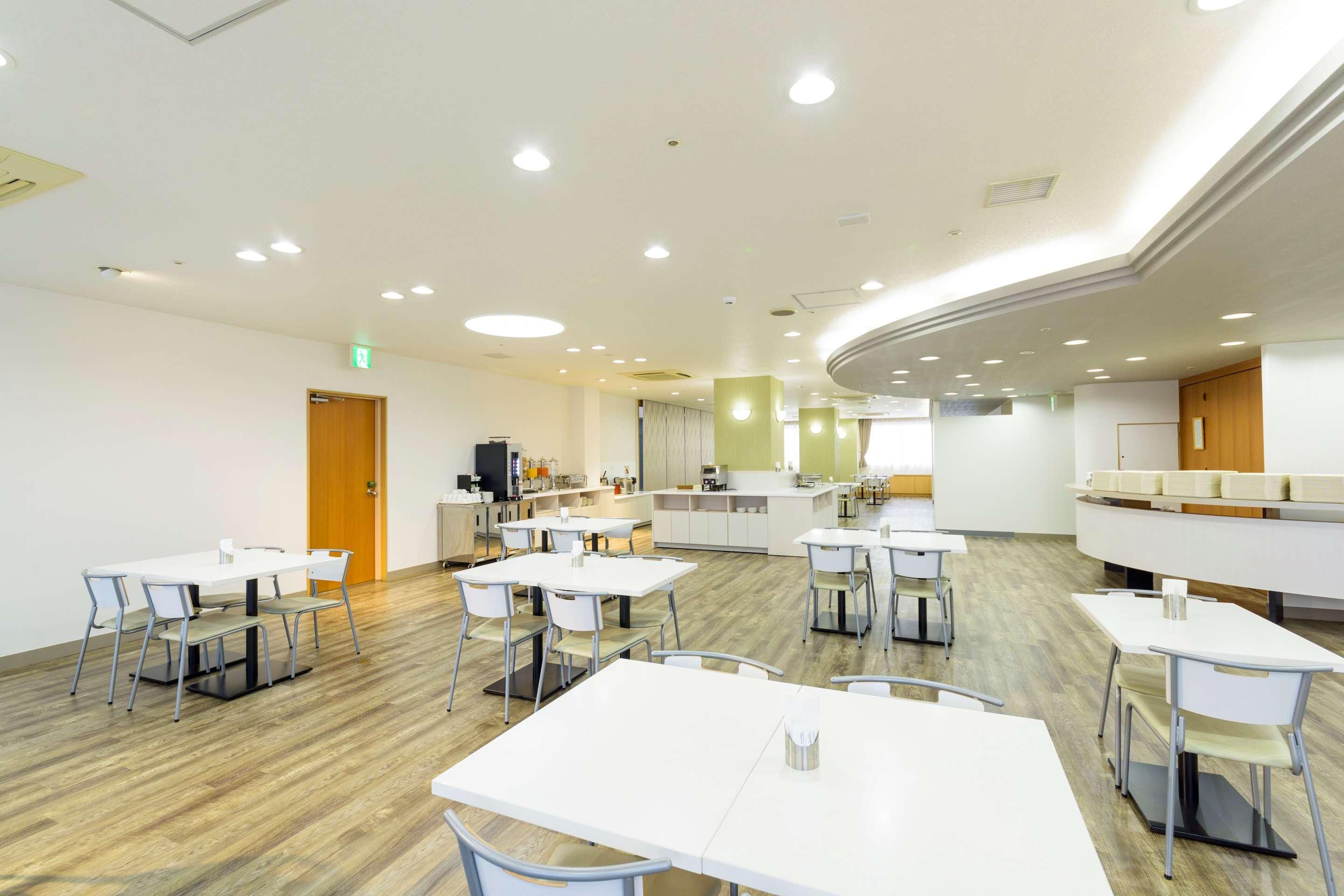 Hotel Surestay By Western Shin-osaka 3*