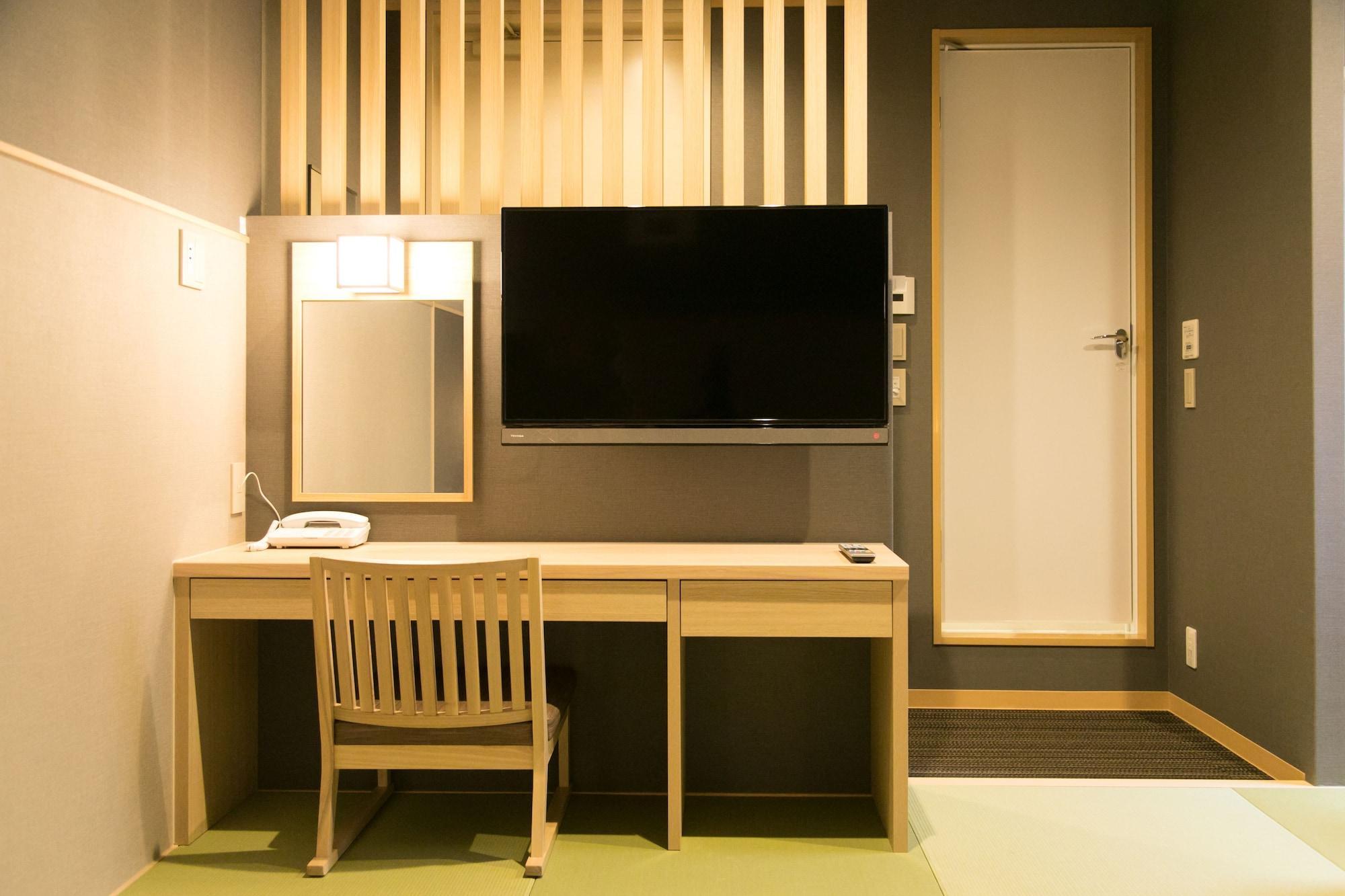 Waqoo Shitaderamachi Hotel 4*