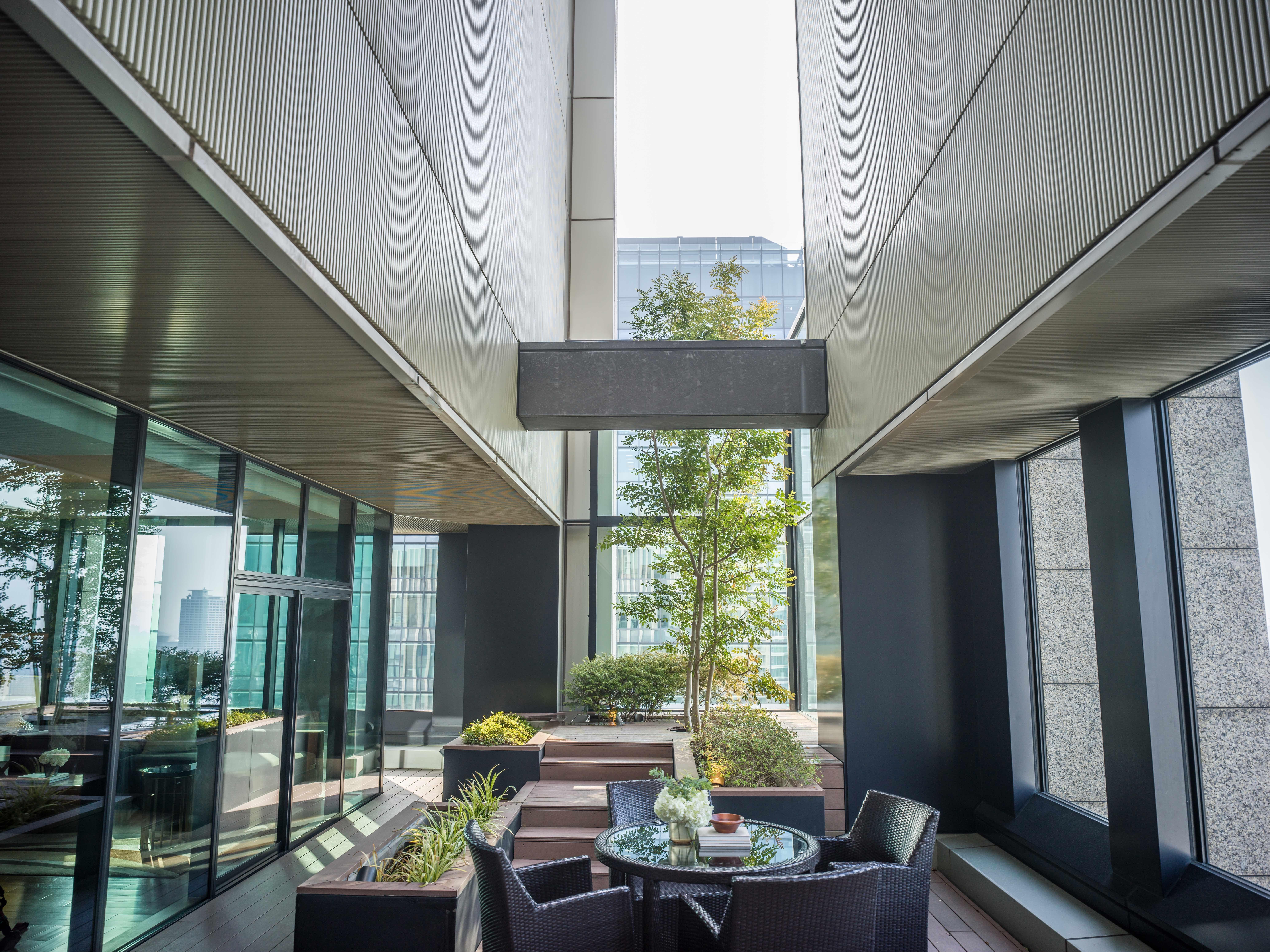 Intercontinental By Ihg 5*