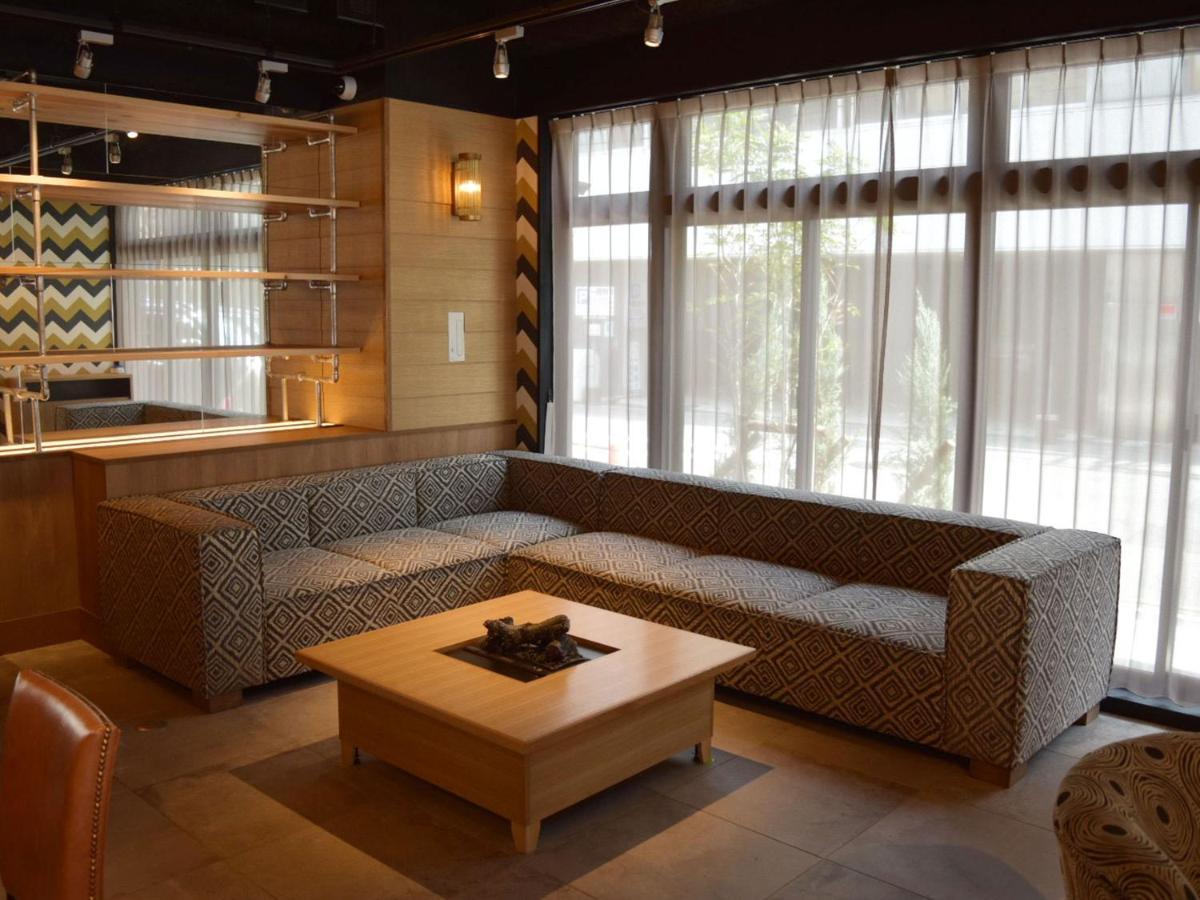 Hotel Umedaholic