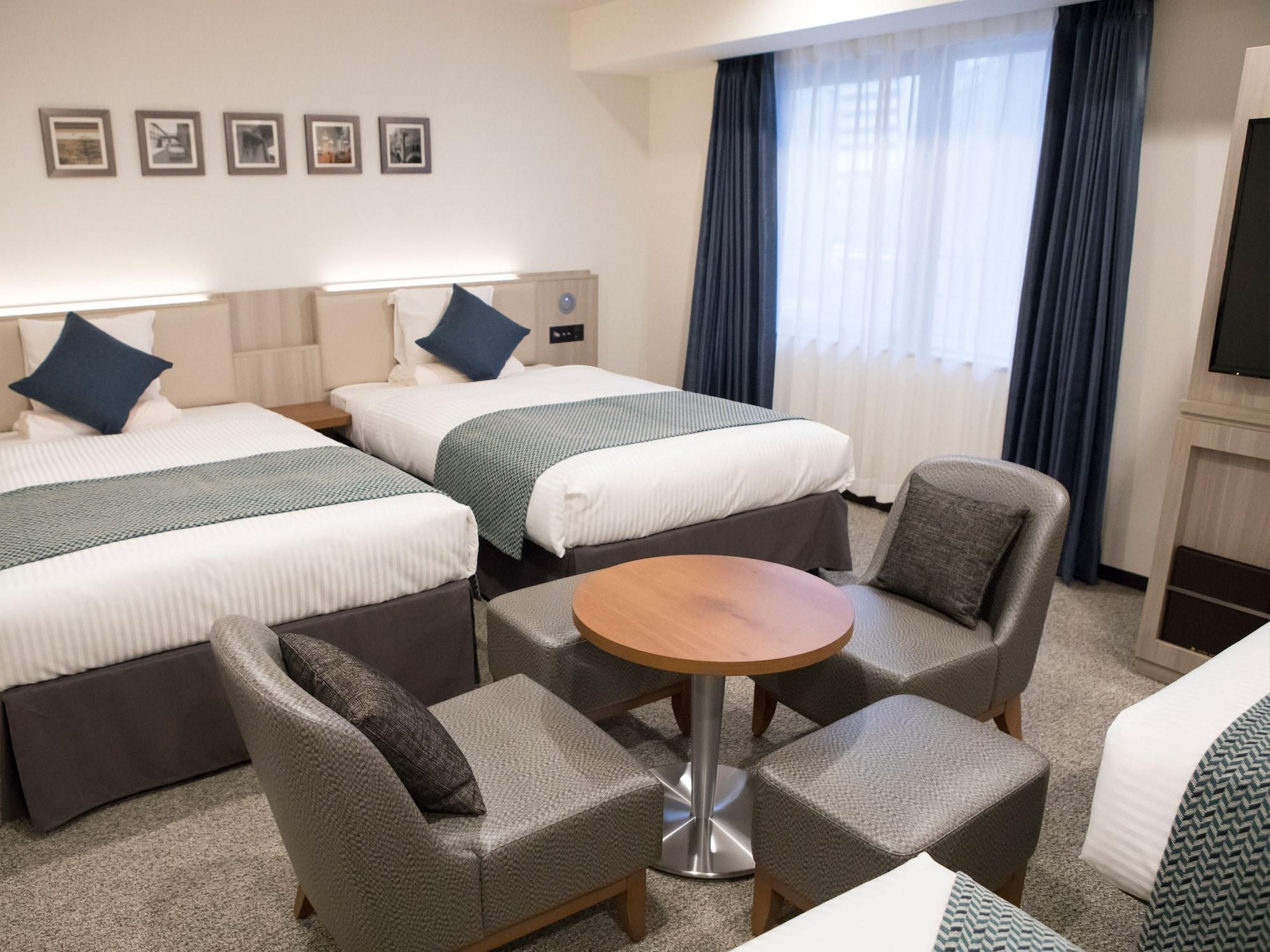 Mystays Midosuji Honmachi Hotel