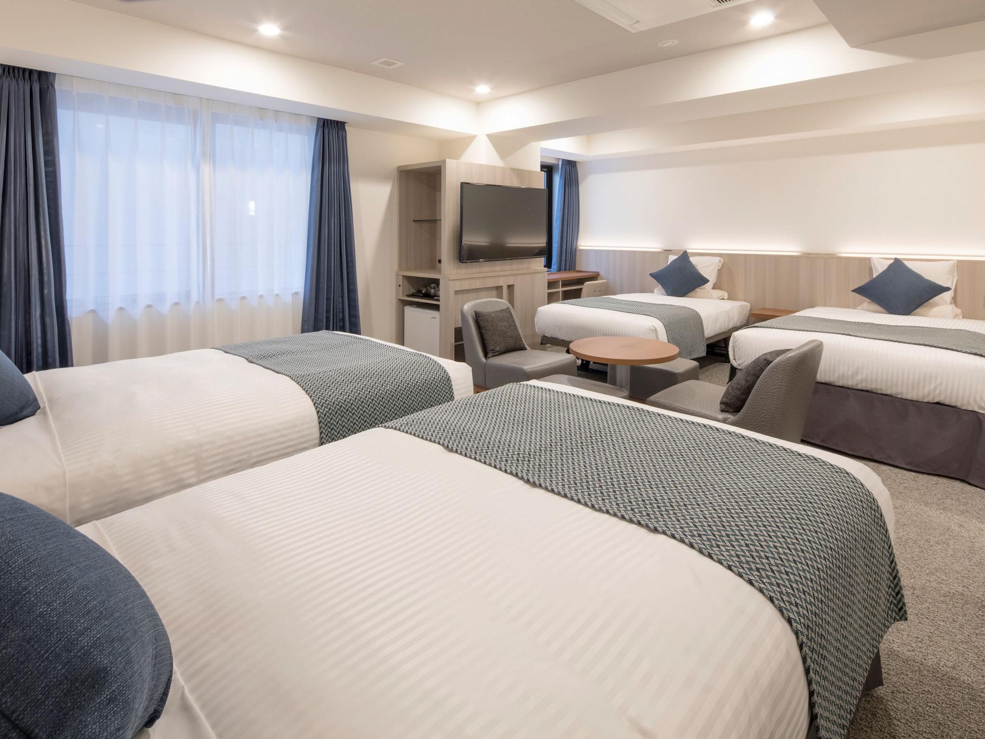 Mystays Midosuji Honmachi Hotel