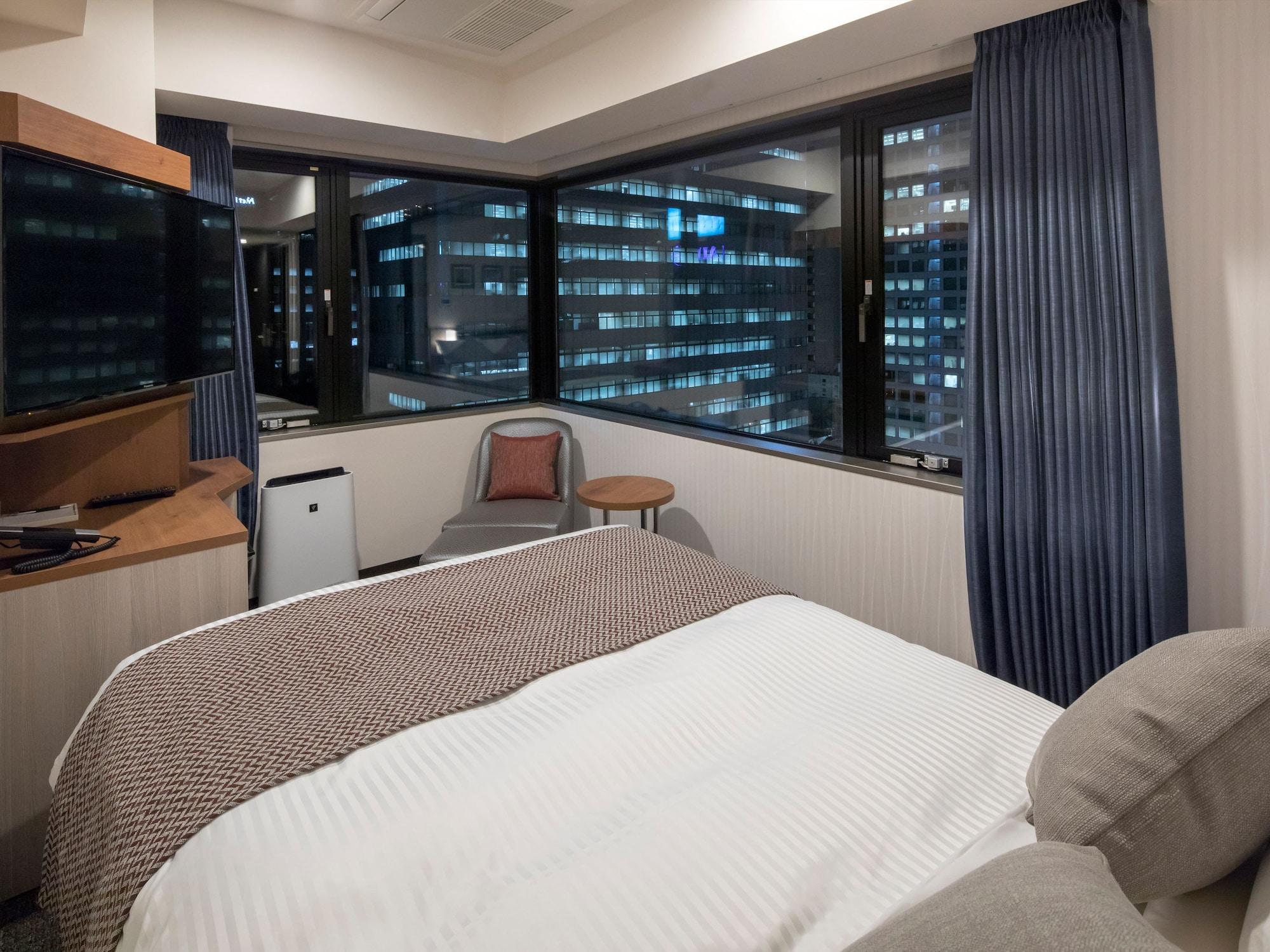 Mystays Midosuji Honmachi Hotel