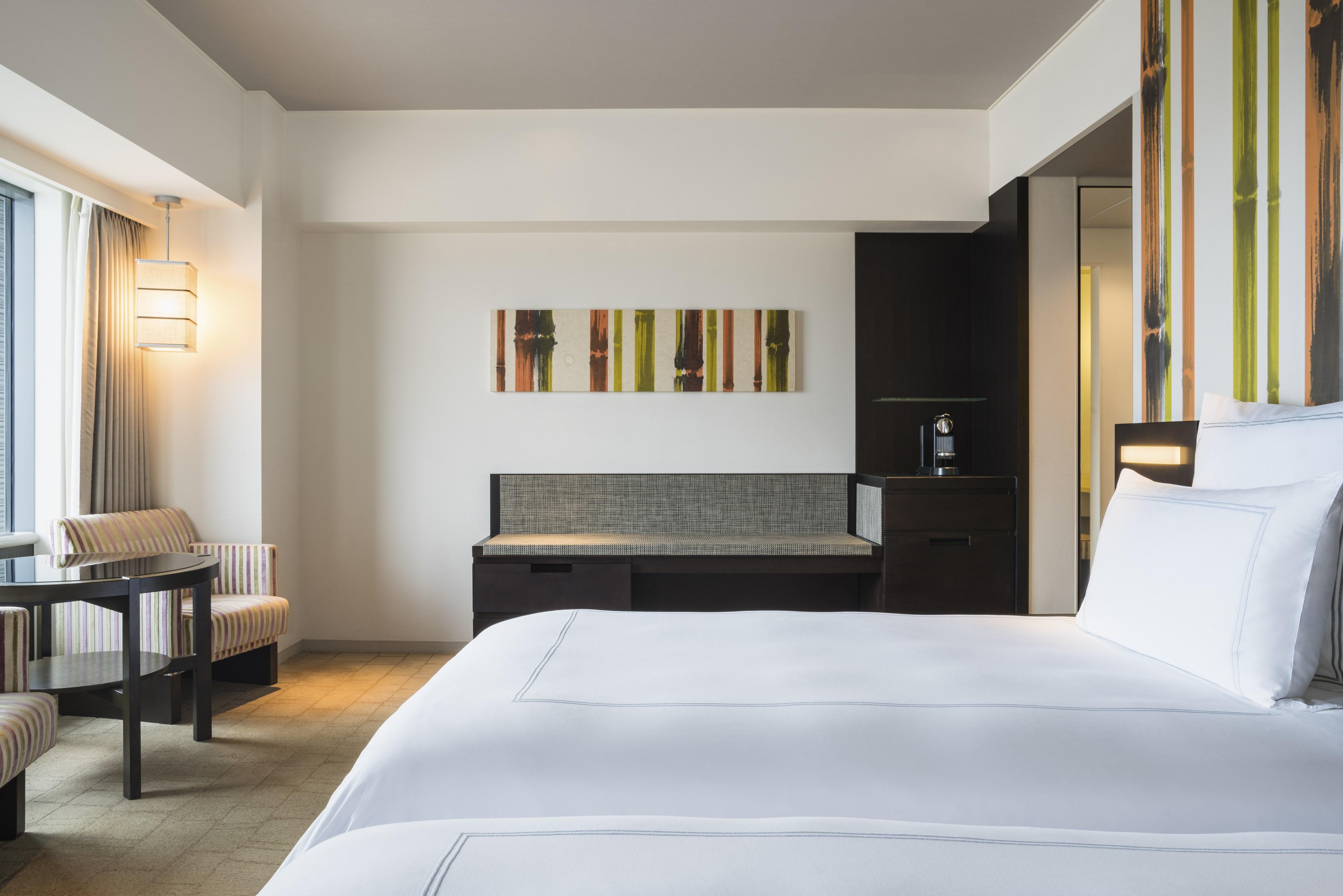 Swissotel Nankai 5*