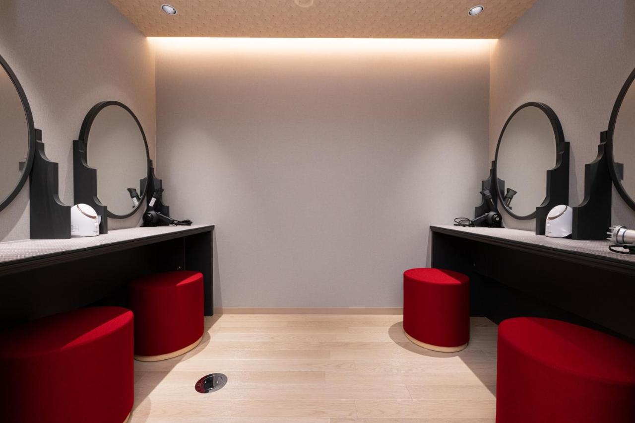 Capsule hotel Ninja & Geisha Osaka