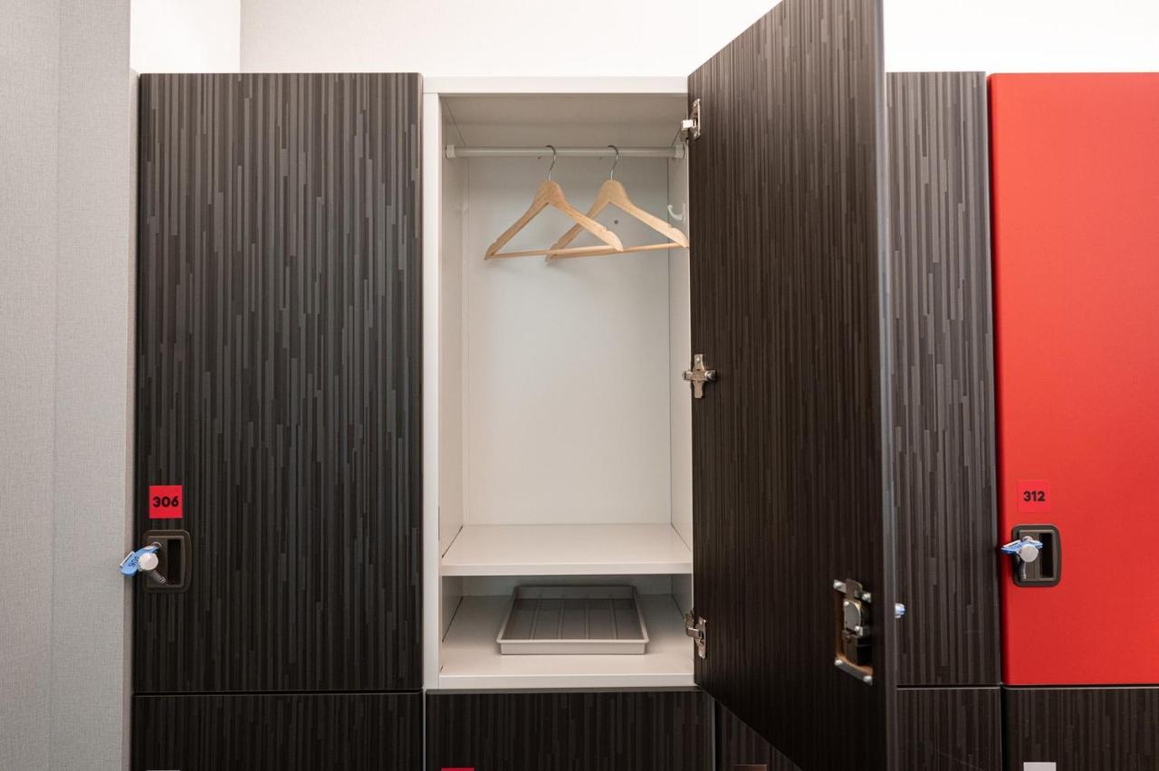 Ninja & Geisha Capsule hotel Osaka