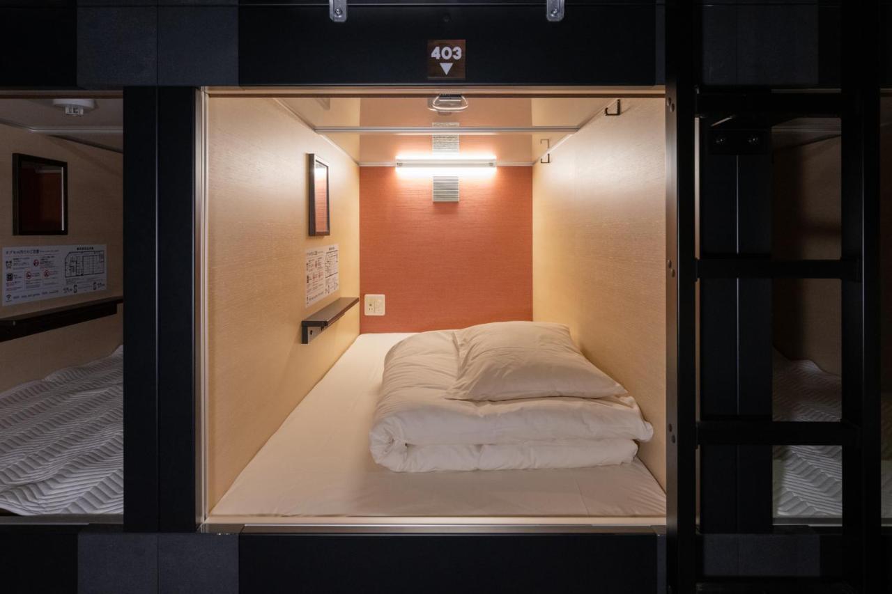 Ninja & Geisha Capsule hotel Osaka