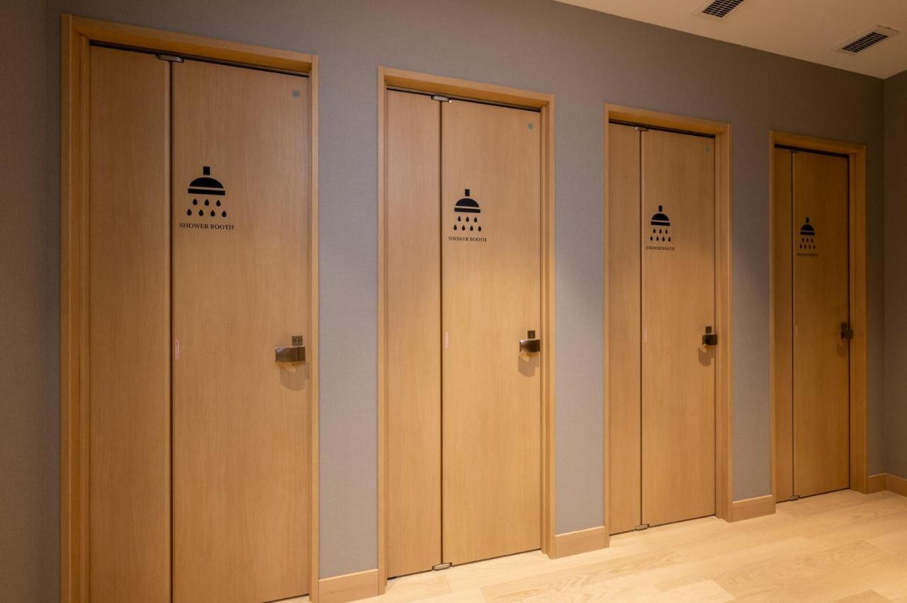 Ninja & Geisha Capsule hotel *