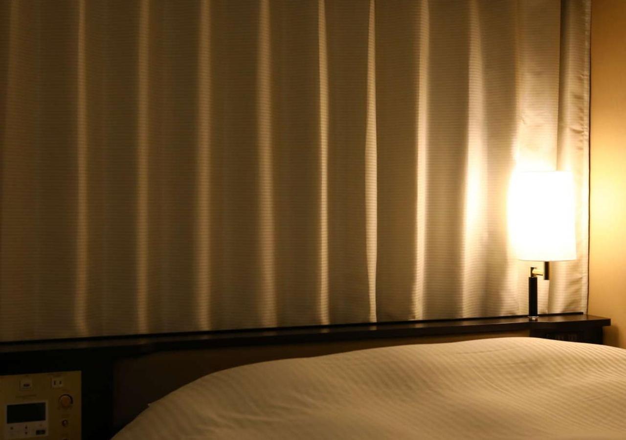 Apa Midosuji Honmachi Ekihigashi Hotel 3*