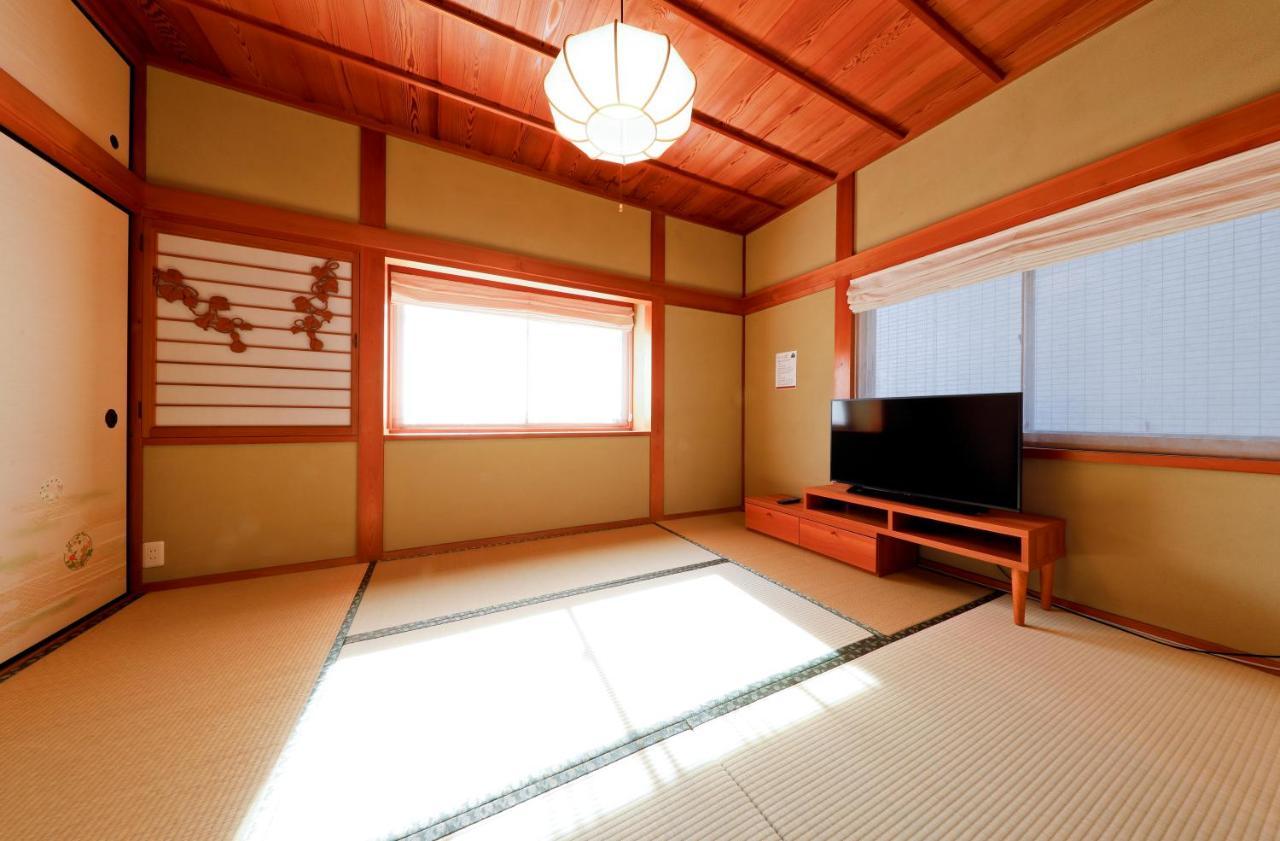 Holiday home 庭之宿 新大阪日本庭園の家 -residence Niwanoyado- *
