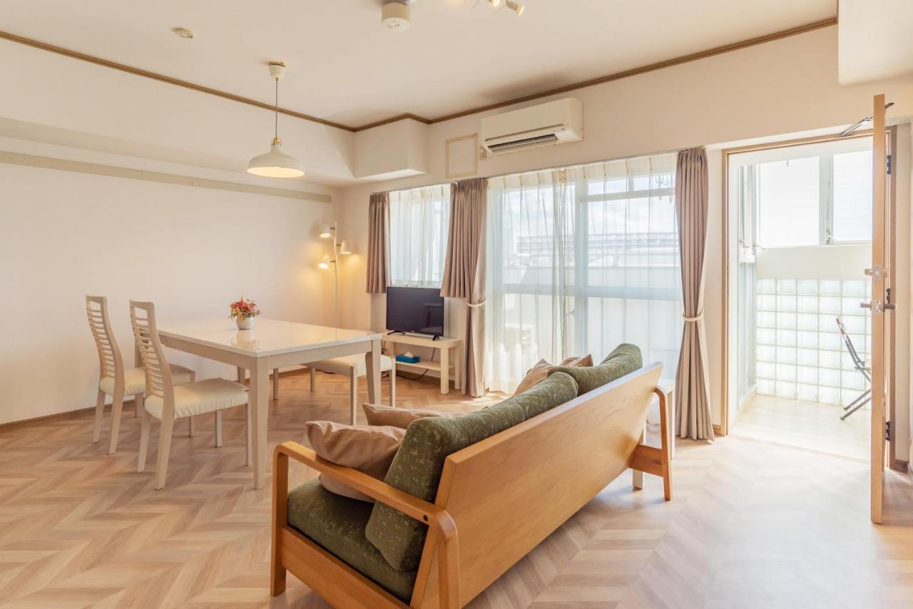 Universal Bay Apartment